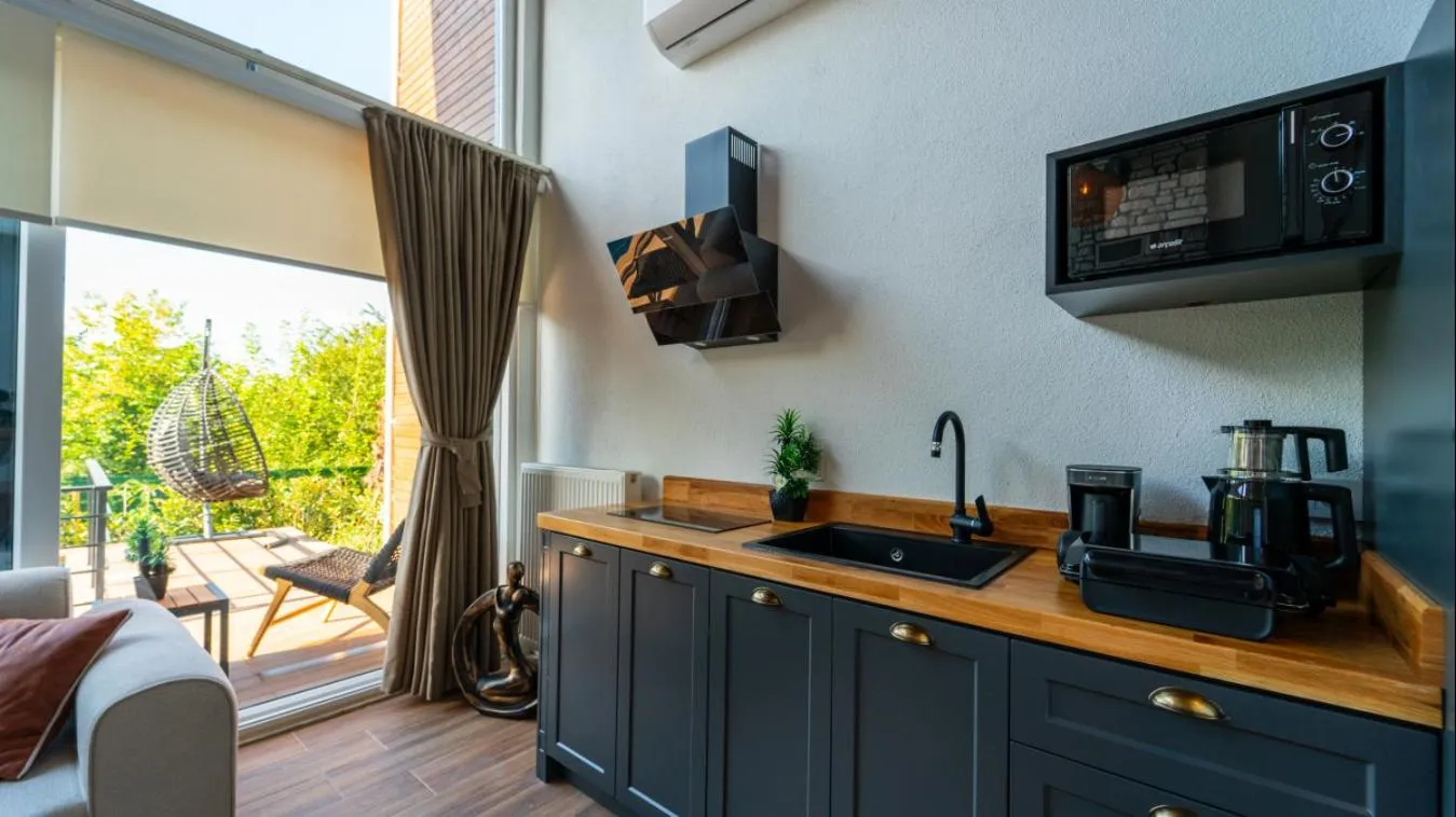 Coffee/tea facilities in Trio Palazio Sapanca