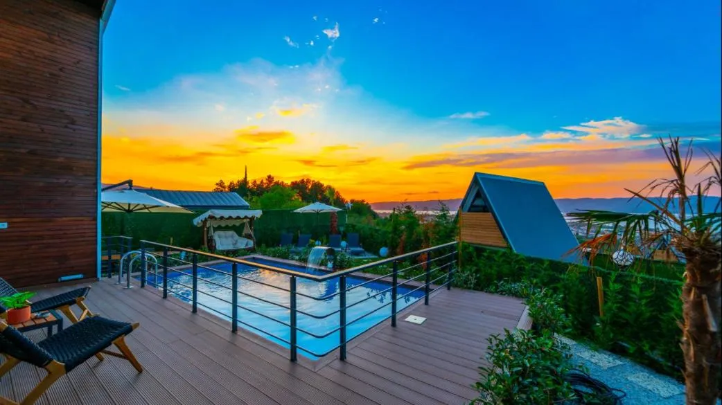 Patio in Trio Palazio Sapanca