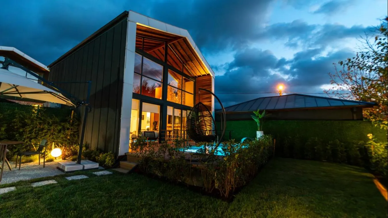 Night in Trio Palazio Sapanca