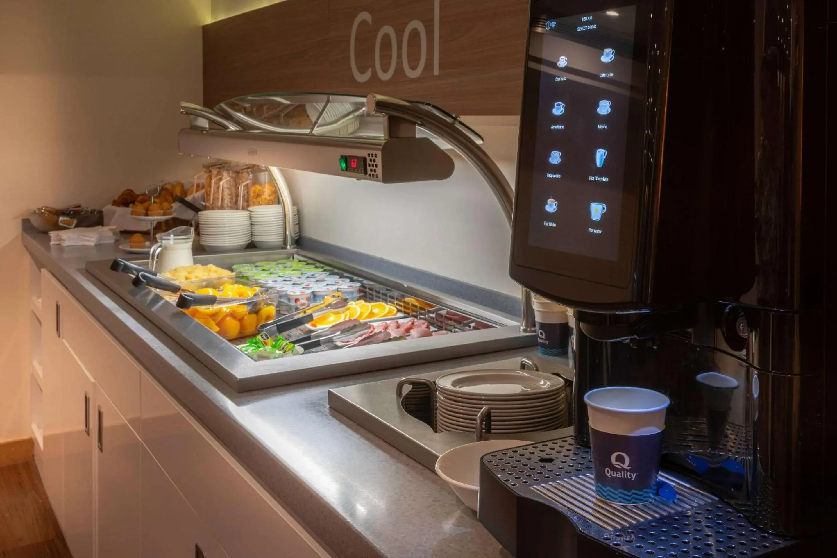 Breakfast in Quality Hotel Hampstead Breakfast in Quality Hotel Hampstead