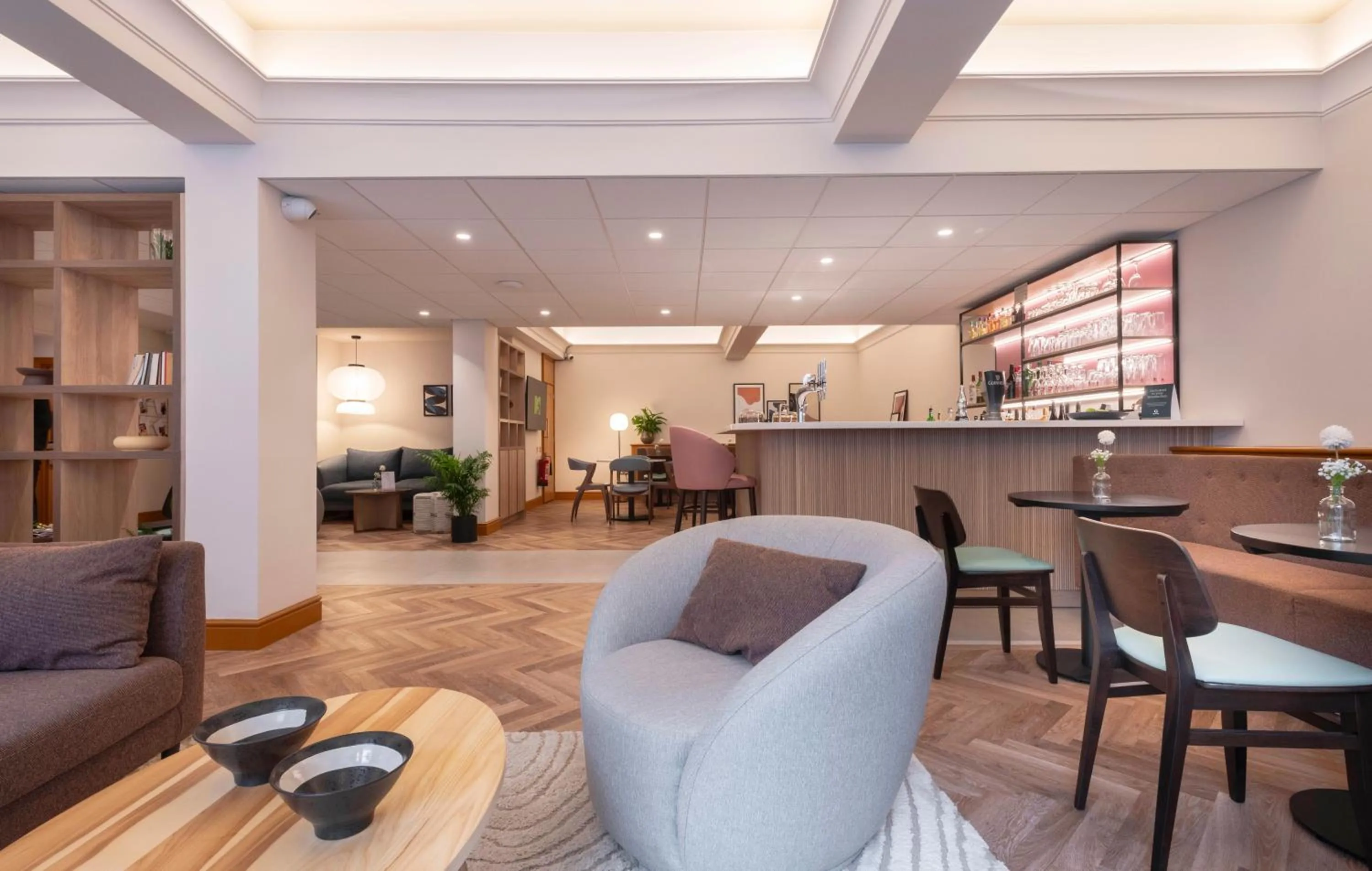 Lounge or bar in Quality Hotel Hampstead