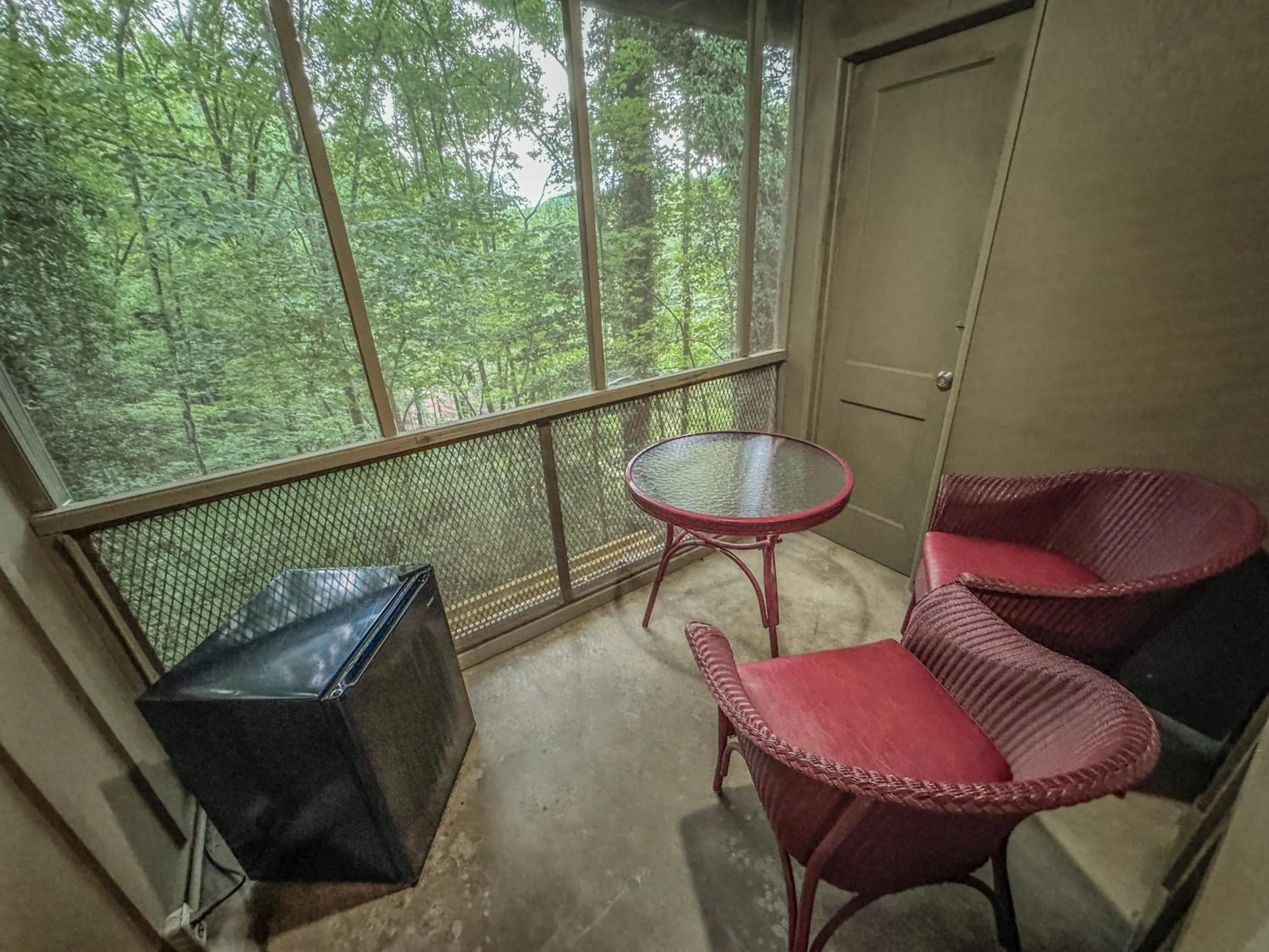Hemlock Inn