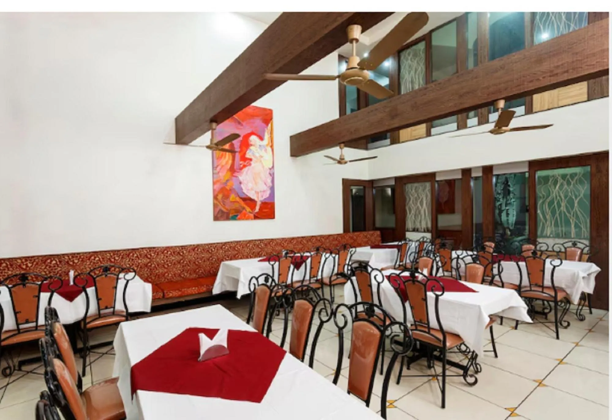 Restaurant/places to eat in Hotel Vrindavan Deluxe Kolhapur NEAR CENTRAL BUS STAND