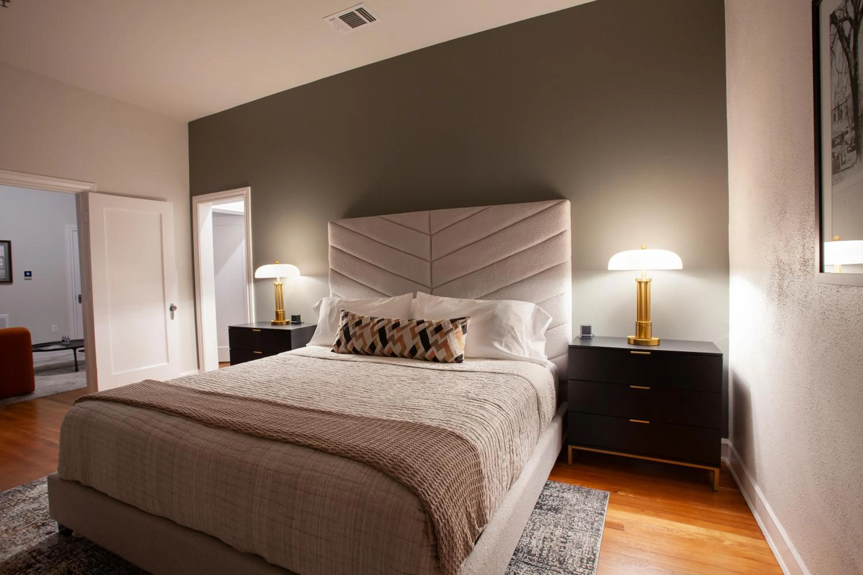 Bed in Greyhound Inn