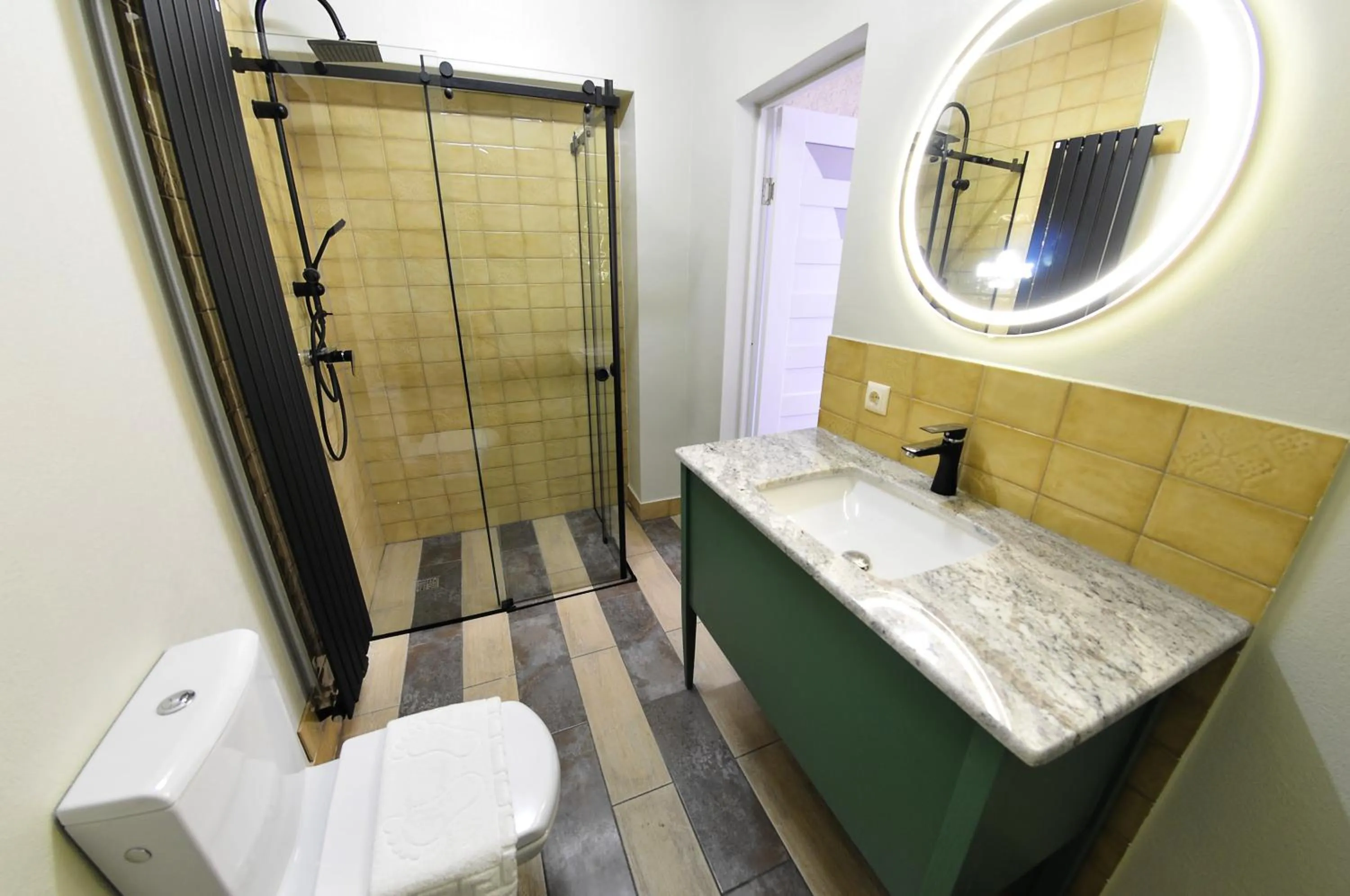 Shower in Hotel Kazak Club