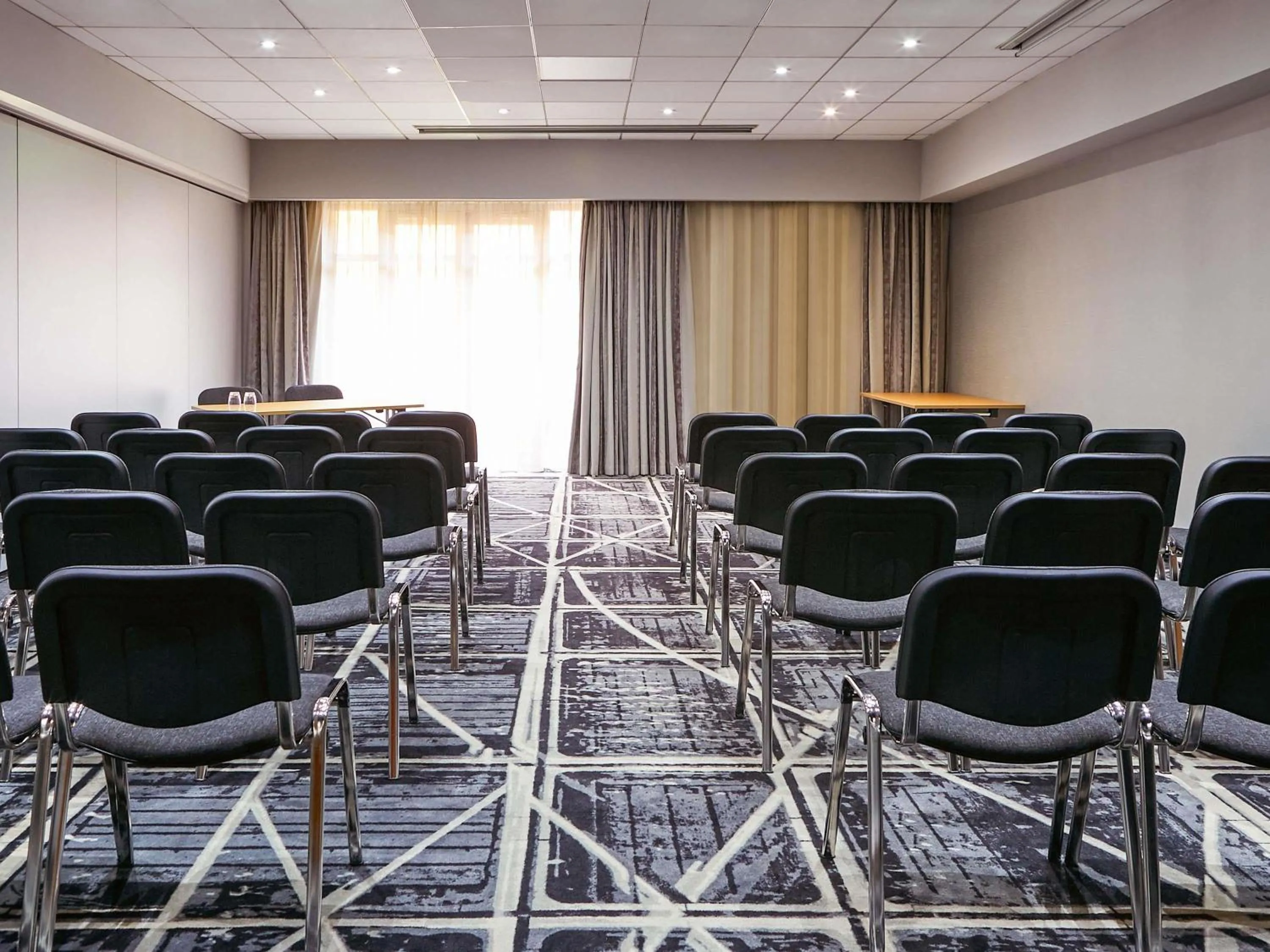 Meeting/conference room in Novotel Manchester West
