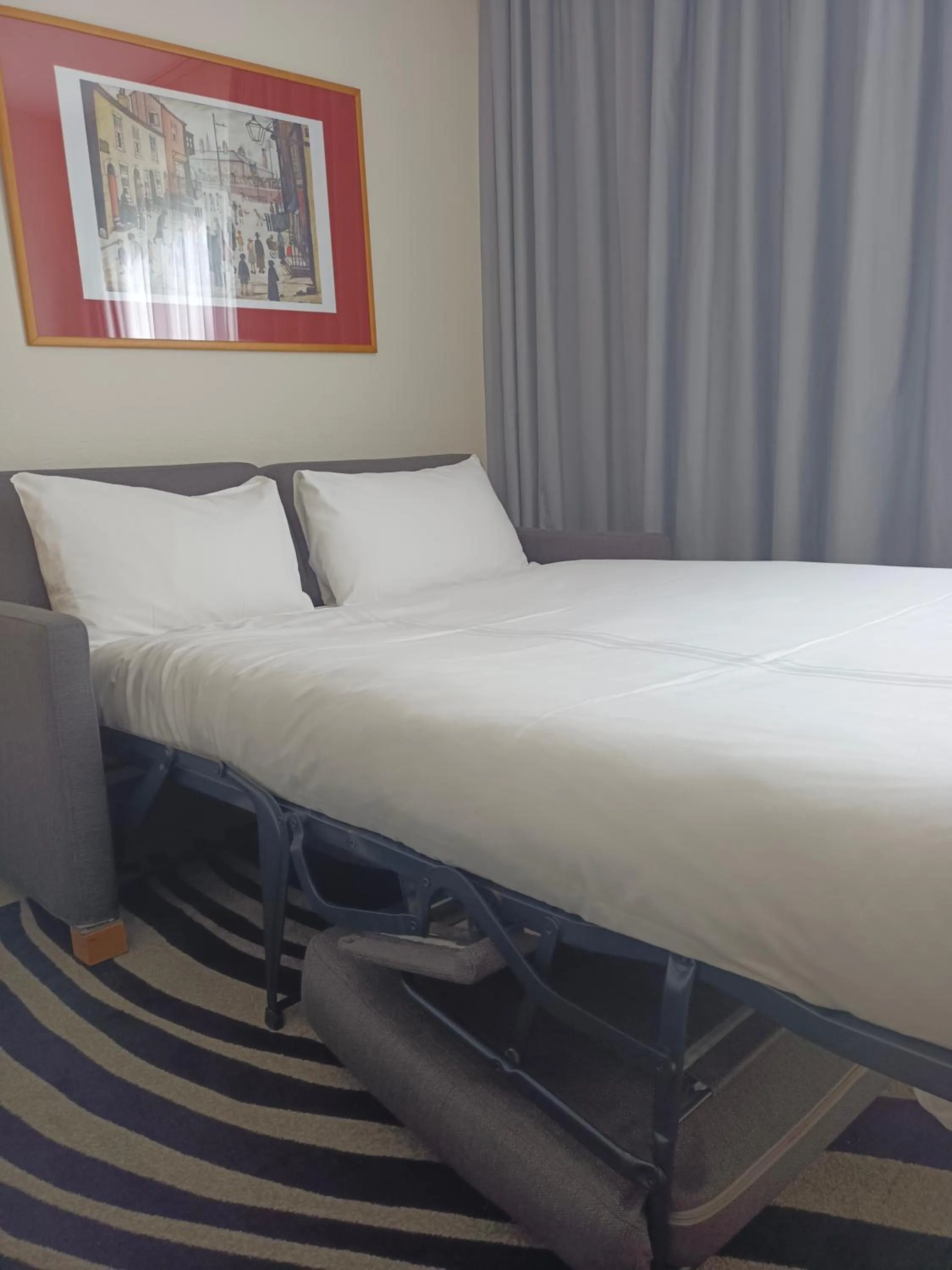 Bedroom, Bed in Novotel Manchester West