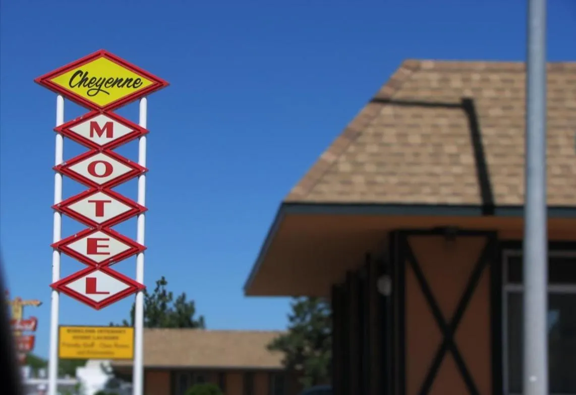 Day in Cheyenne Motel
