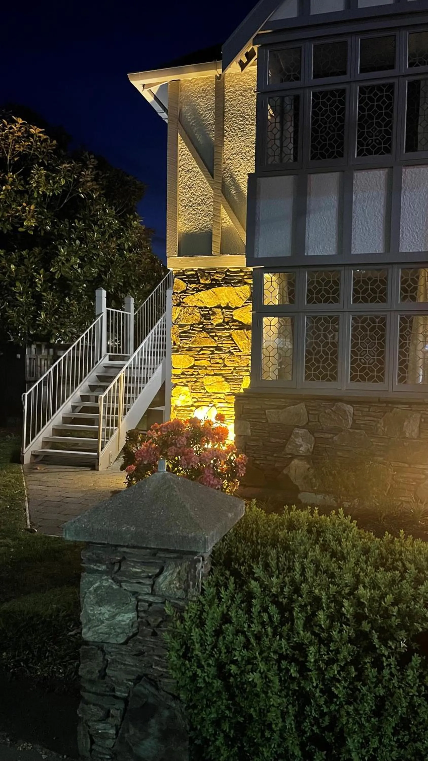 Property building in The Elmwood Motel