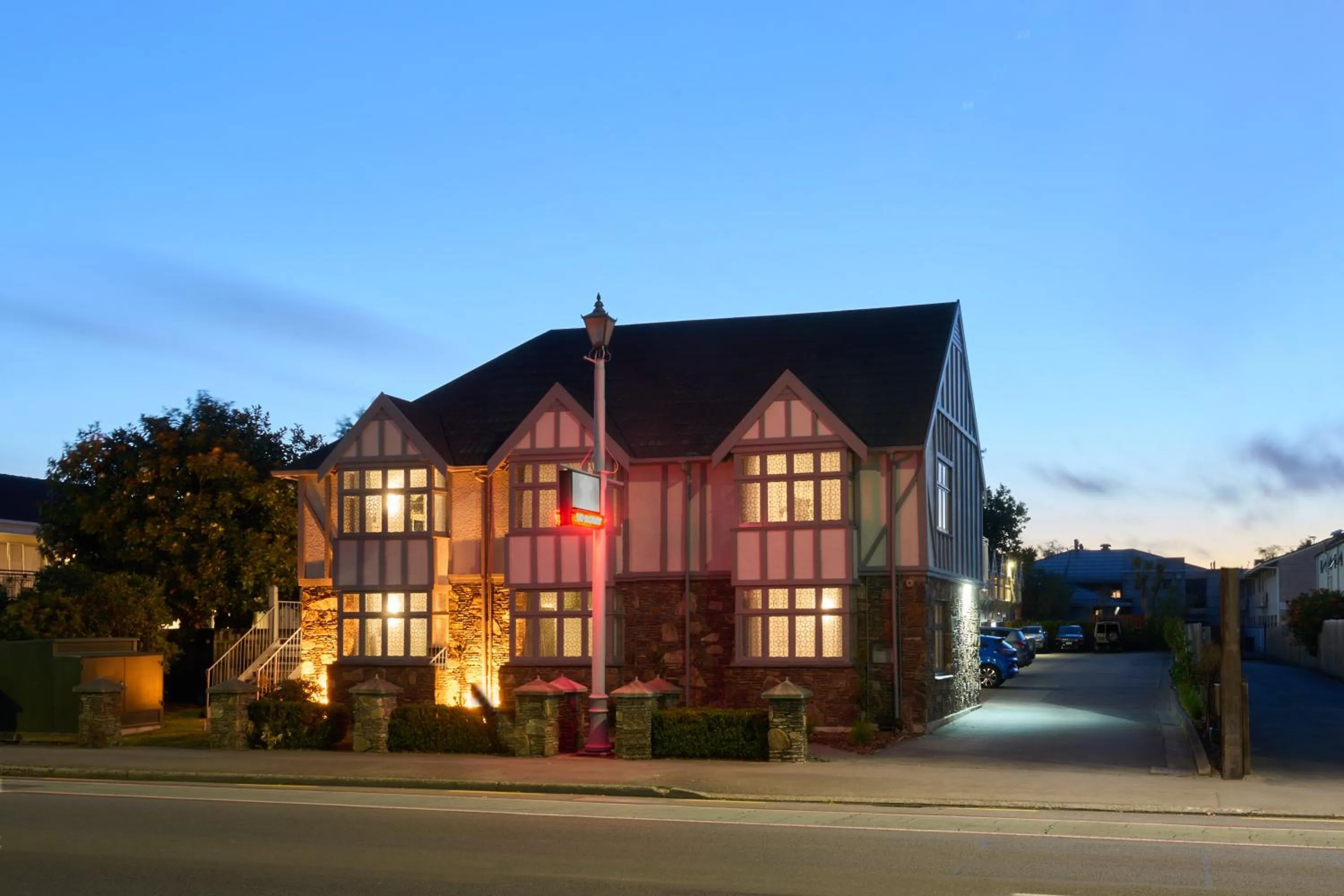 Property building in The Elmwood Motel