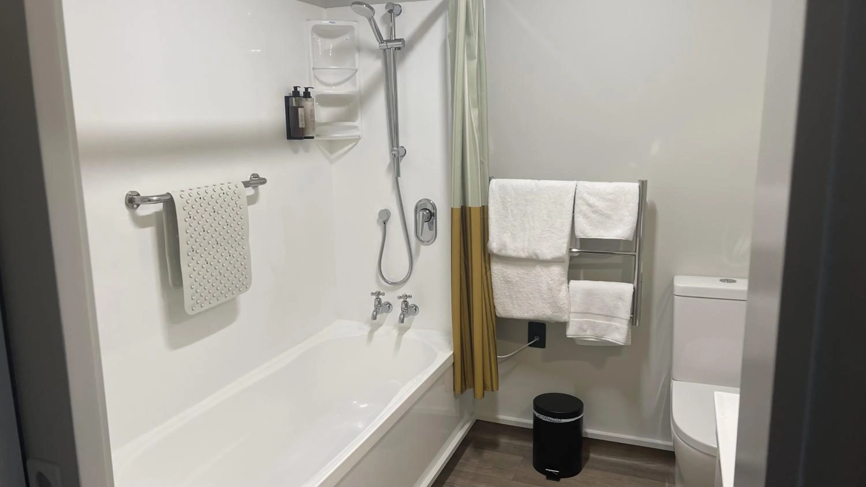 Shower in The Elmwood Motel