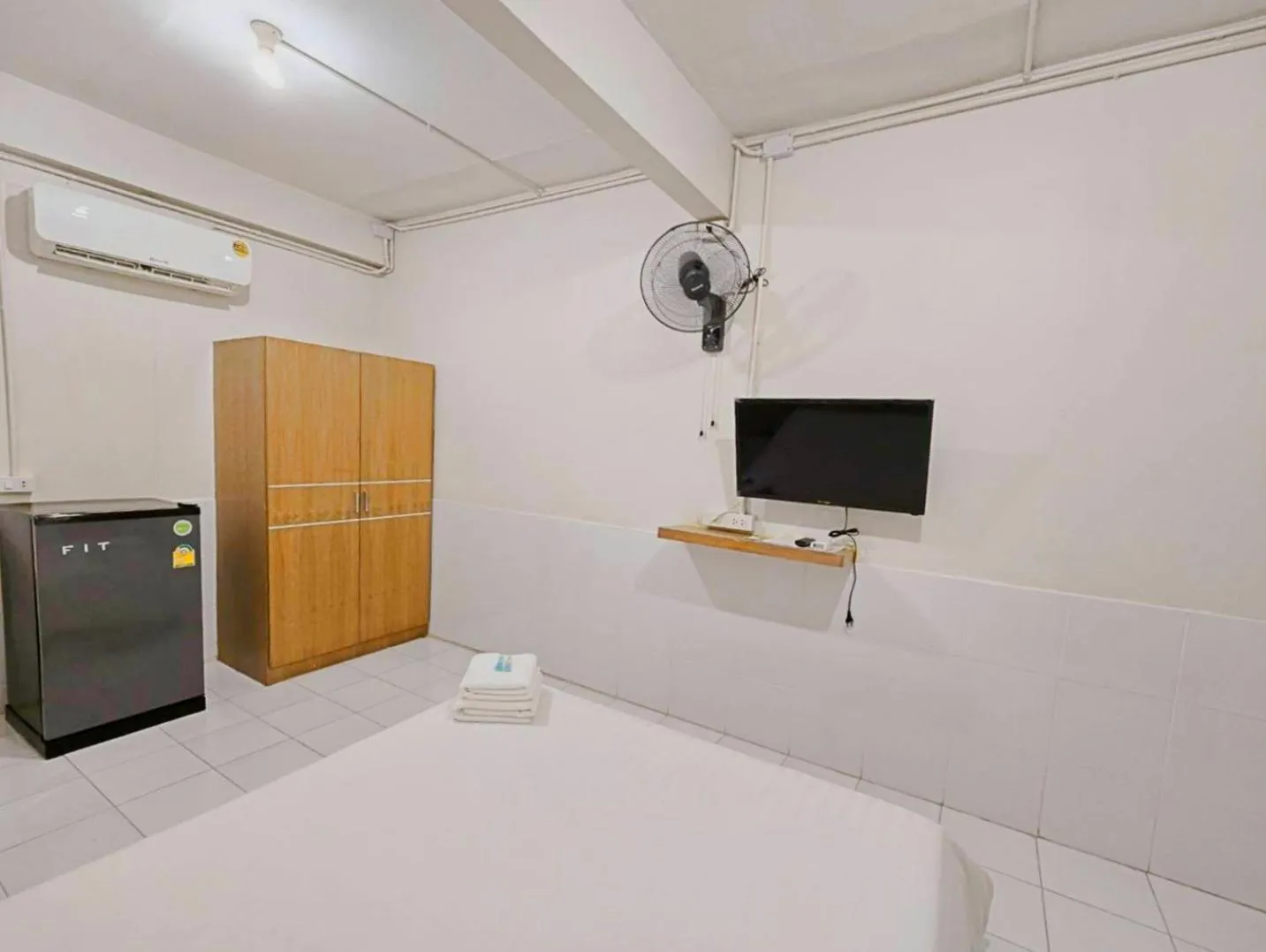 Bed in Ze Residence Ramintra