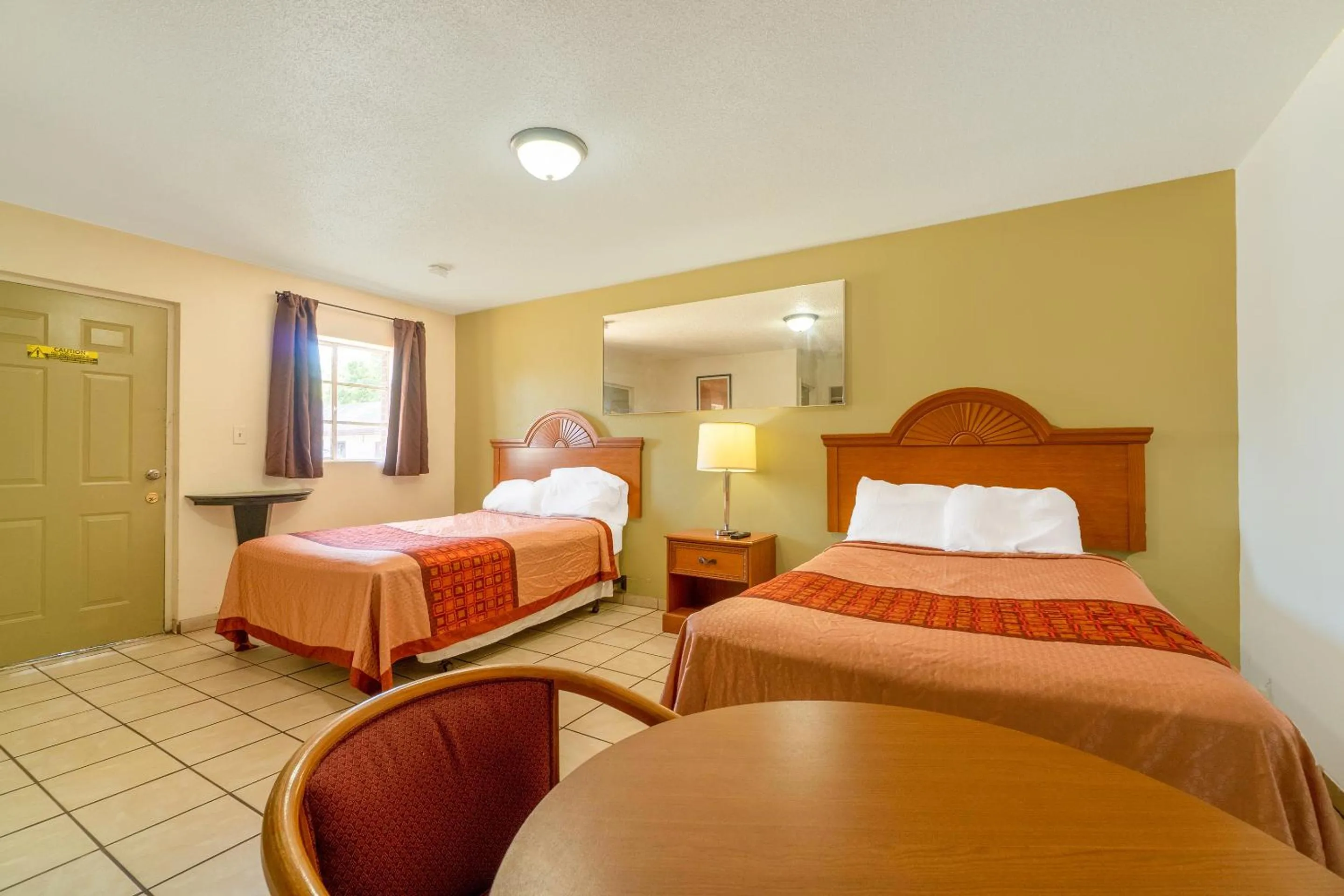 Bedroom in The Inn By OYO El Dorado Lake