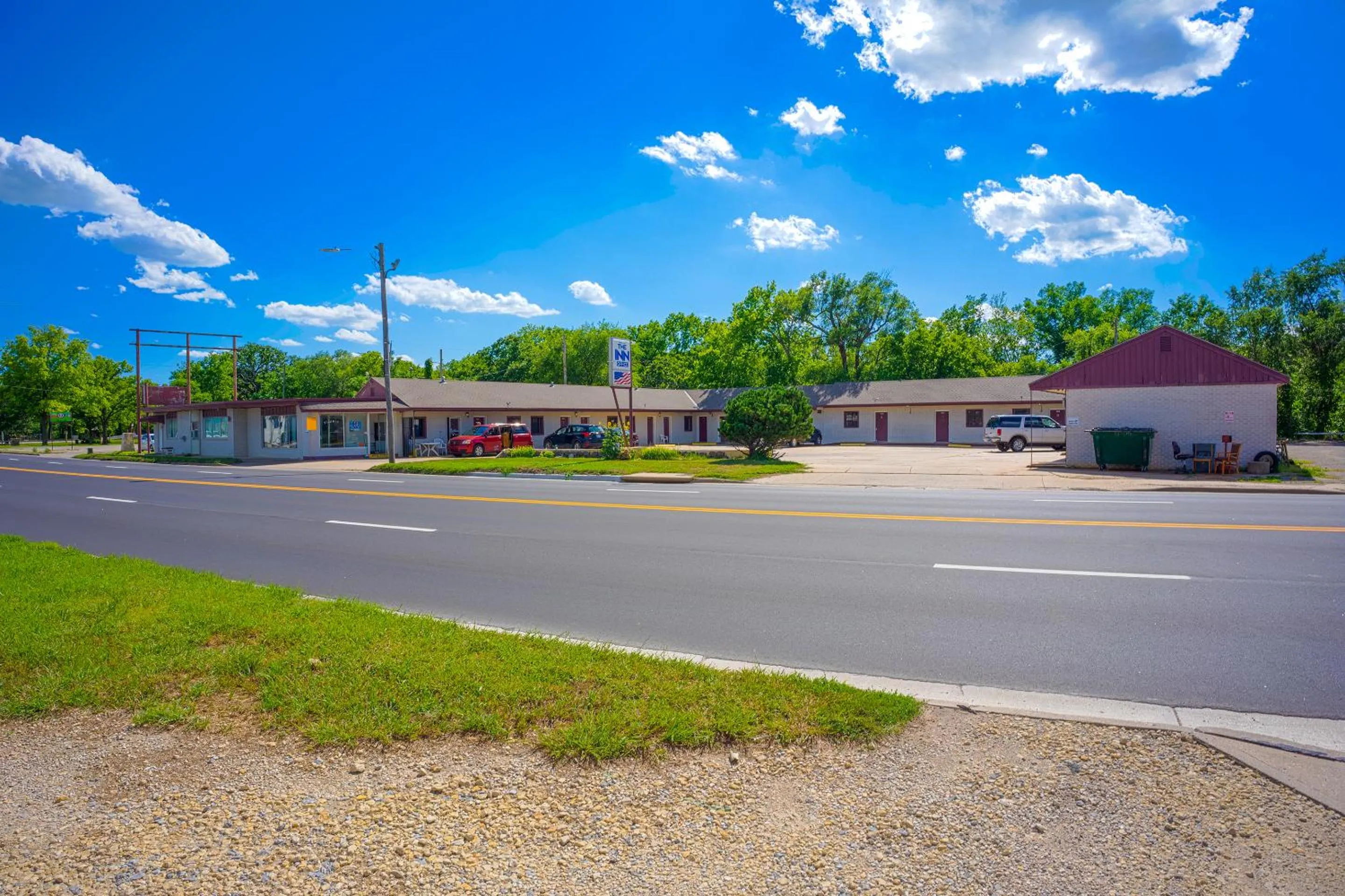 Street view in The Inn By OYO El Dorado Lake
