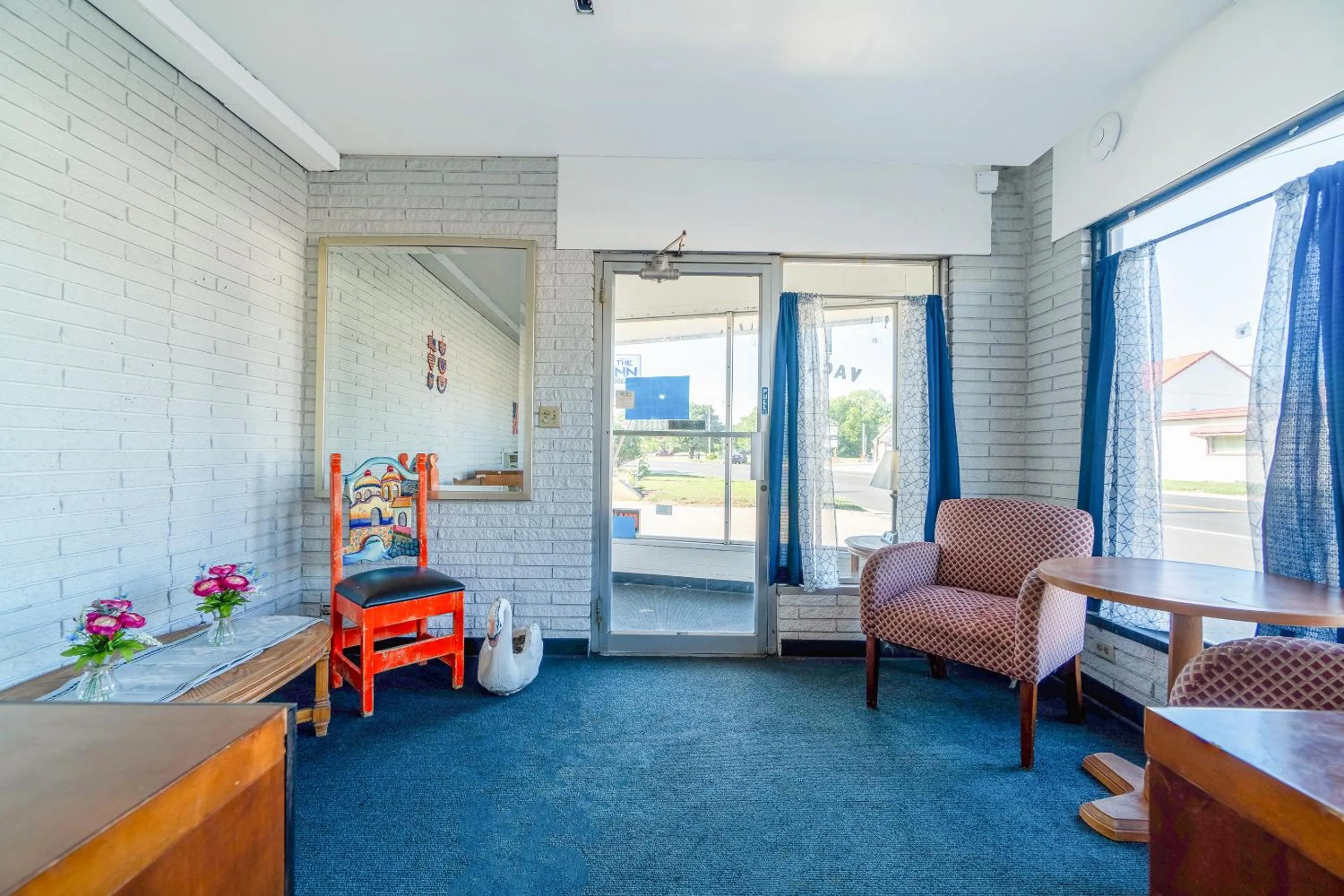 Lobby or reception in The Inn By OYO El Dorado Lake