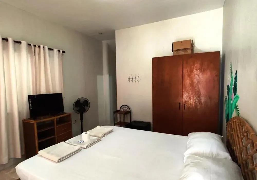 Bedroom, Bed in Bluewaves Resort - Basdaku by Hiverooms Bedroom, Bed in Bluewaves Resort - Basdaku by Hiverooms