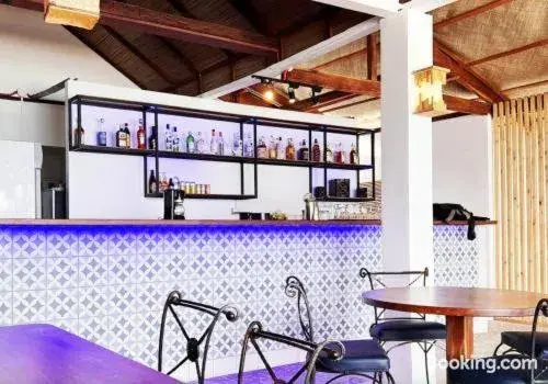 Restaurant/places to eat in Bluewaves Resort - Basdaku by Hiverooms Restaurant/places to eat in Bluewaves Resort - Basdaku by Hiverooms