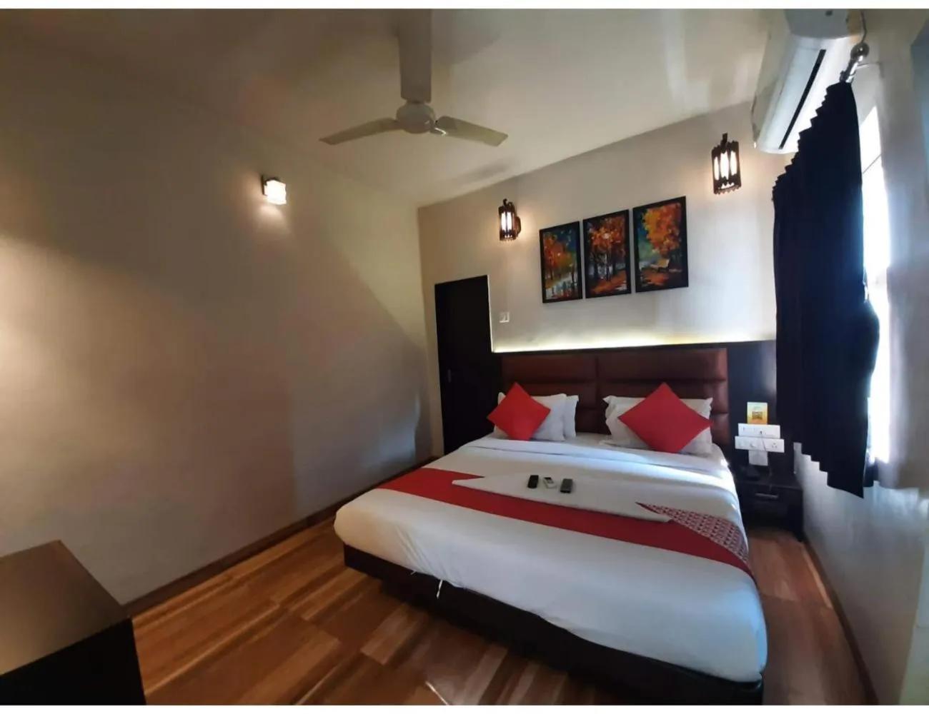 Bed in Hotel Saikripa Imperial, Daman and Diu