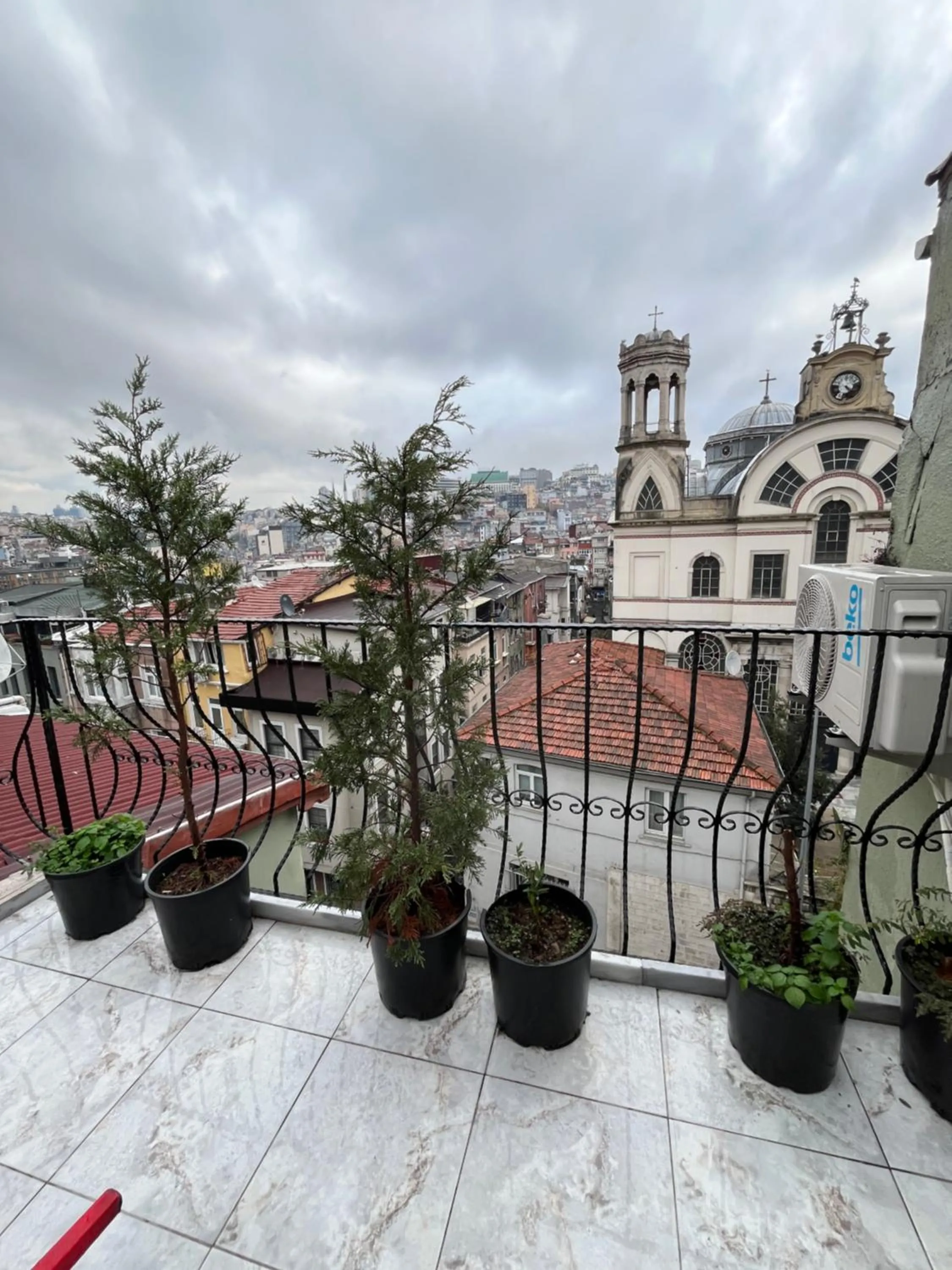 Taksim academie house