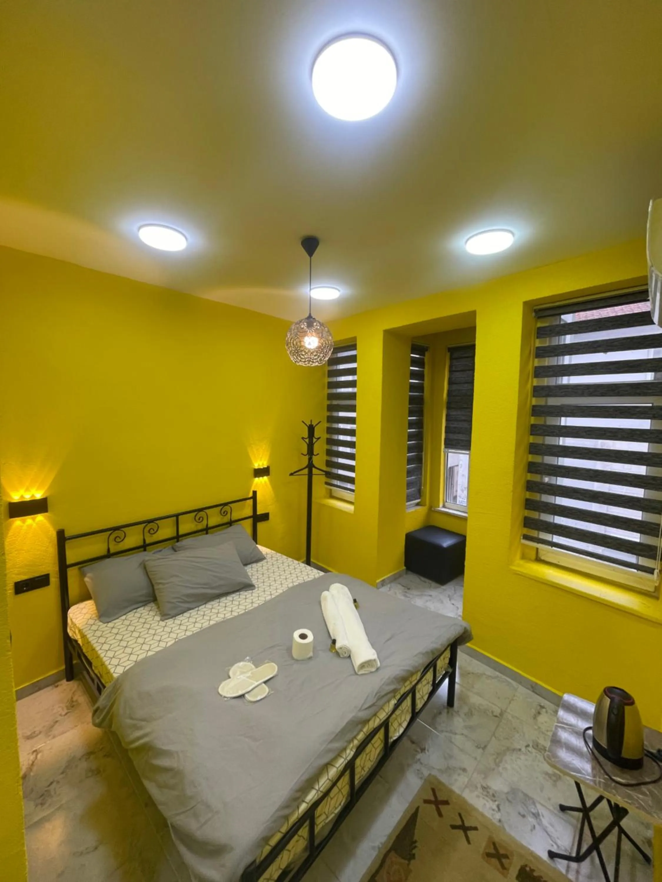 Bed in Taksim academie house