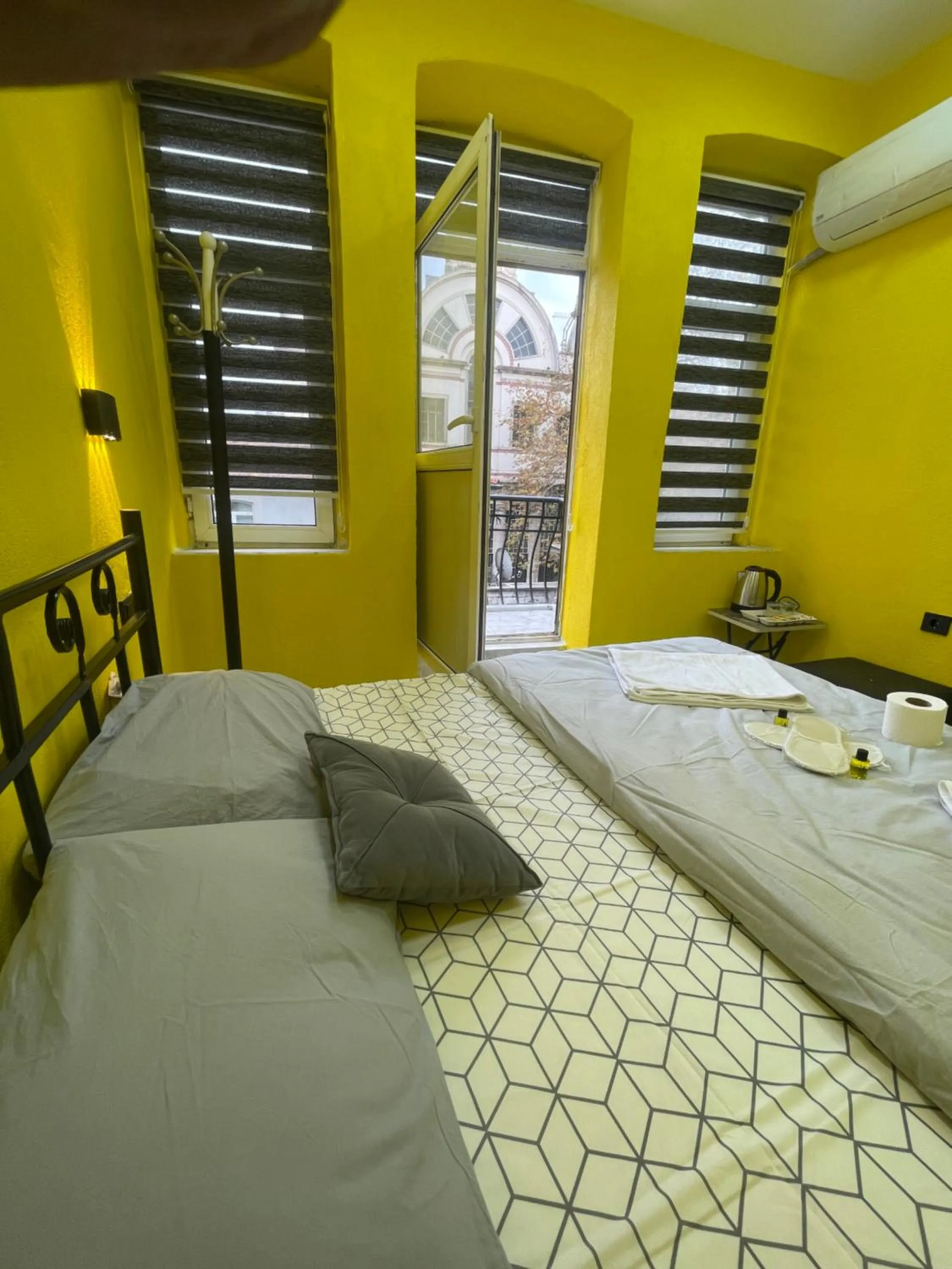 Bed in Taksim academie house