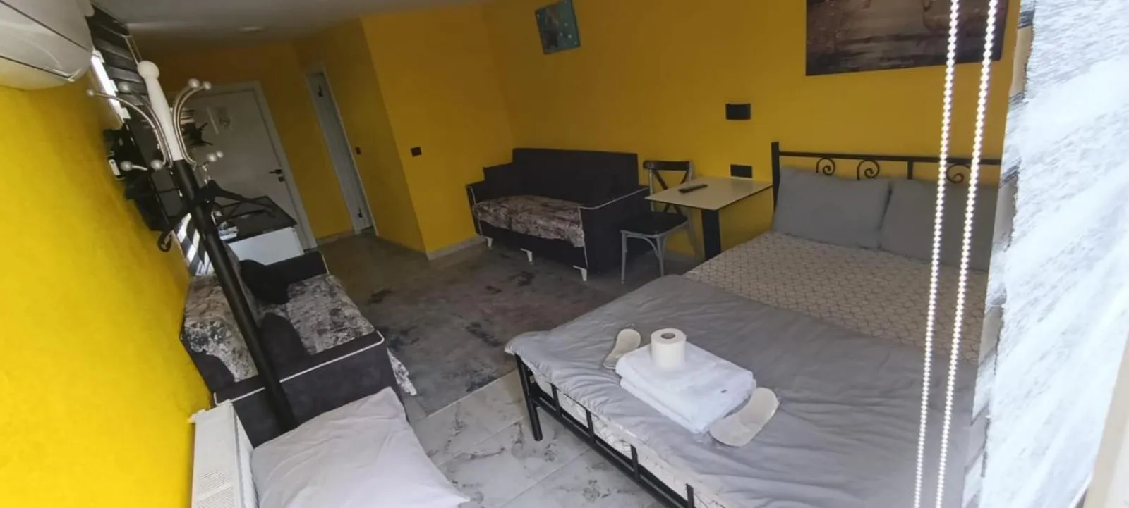 Bed in Taksim academie house