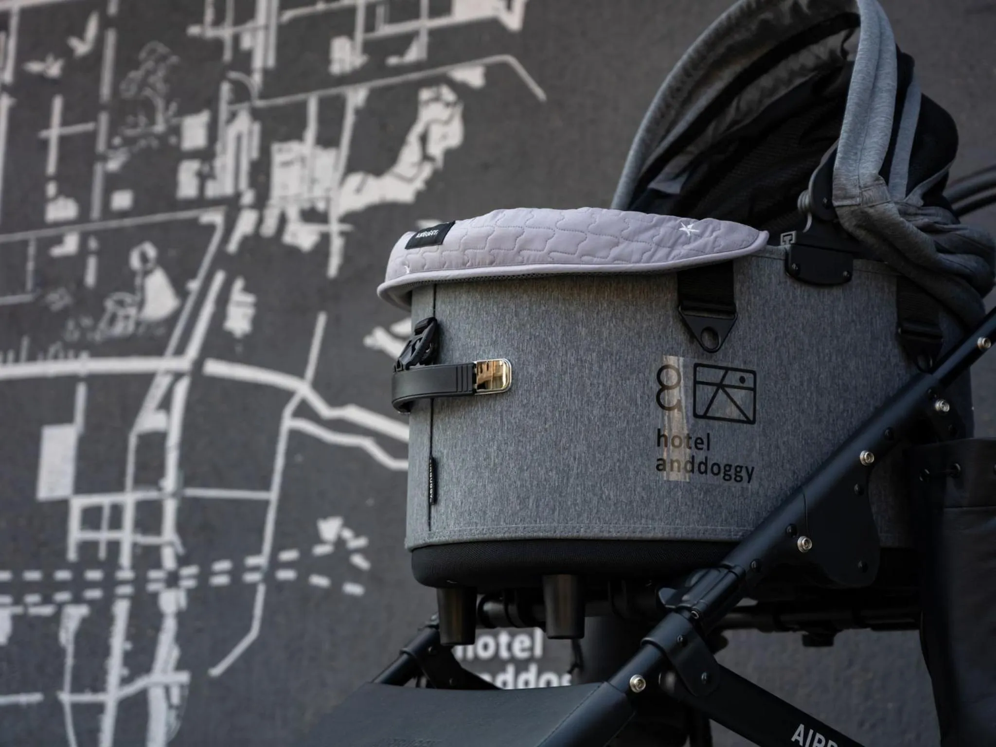 hotel anddoggy Kyoto Nijo