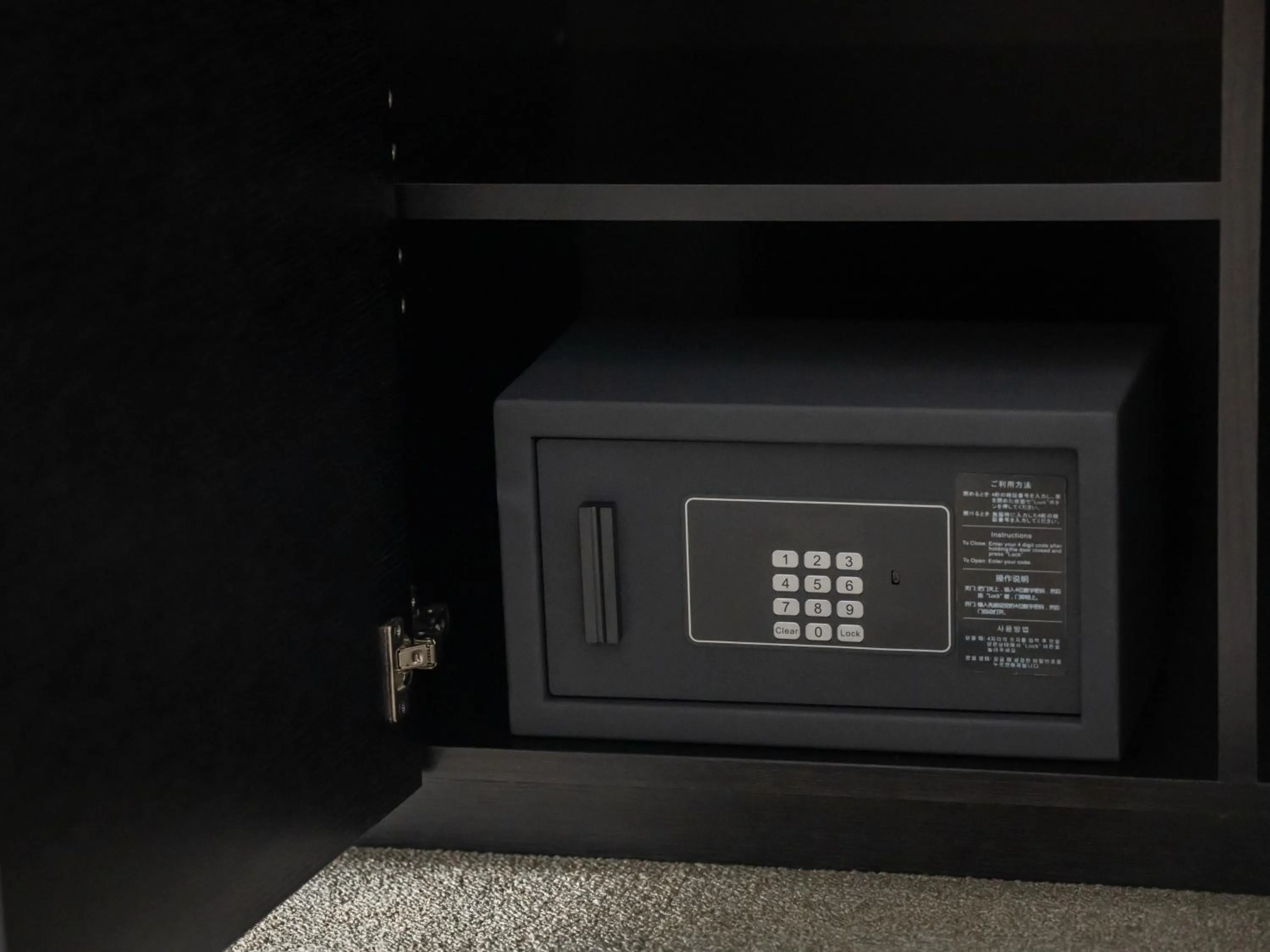 Bedroom in hotel anddoggy Kyoto Nijo