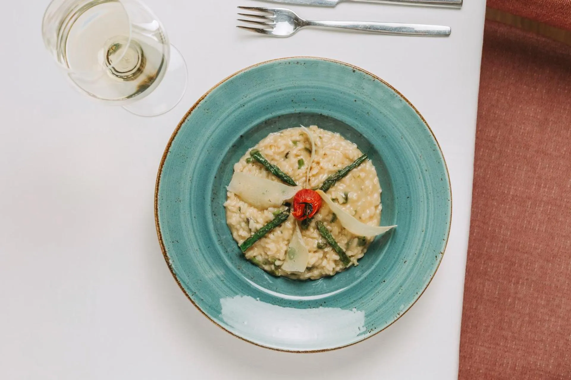 Restaurant/places to eat in Estrela Serenity - Resort