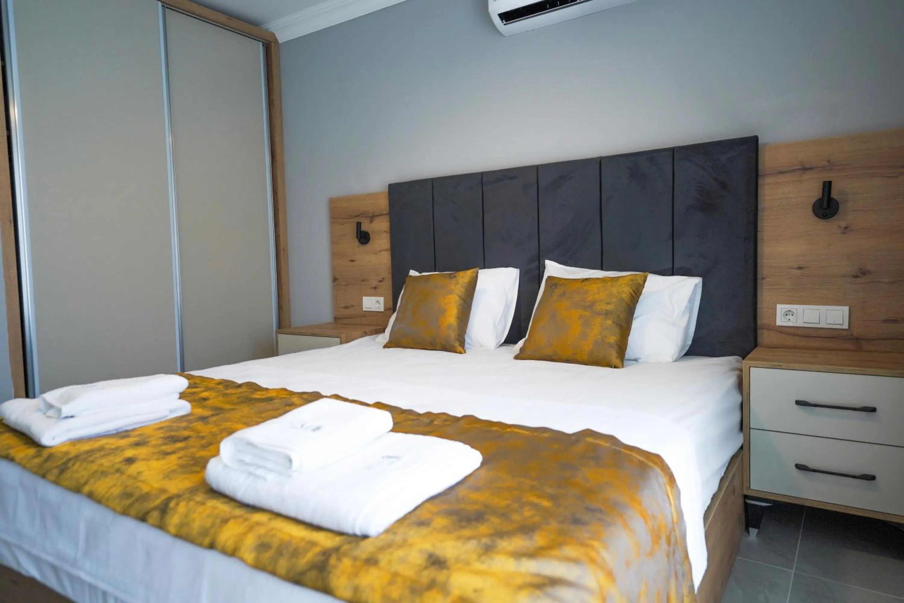 Bed in Han Apart Hotel Side