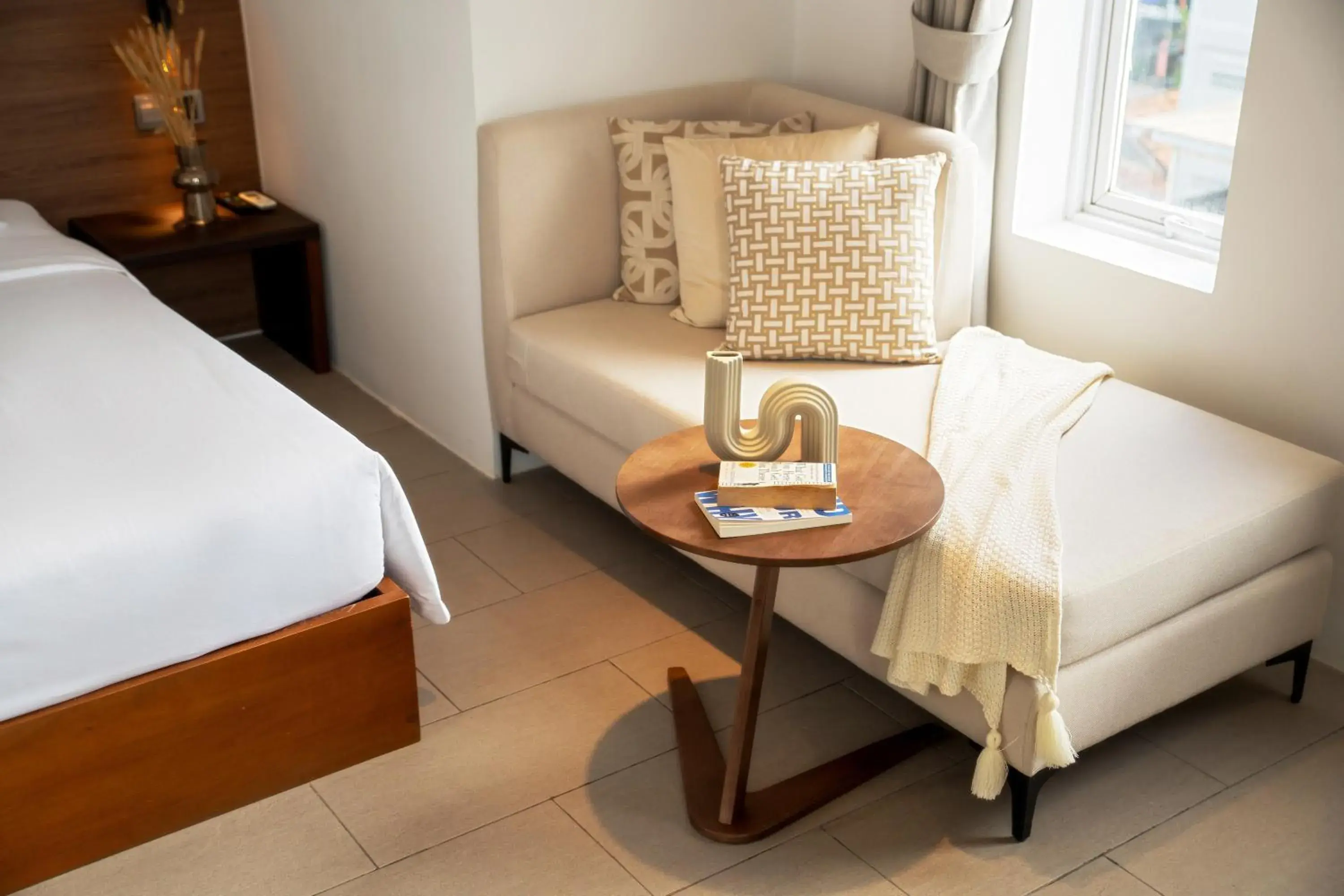 Guests, Bed in WH Hotel 310 Guests, Bed in WH Hotel 310