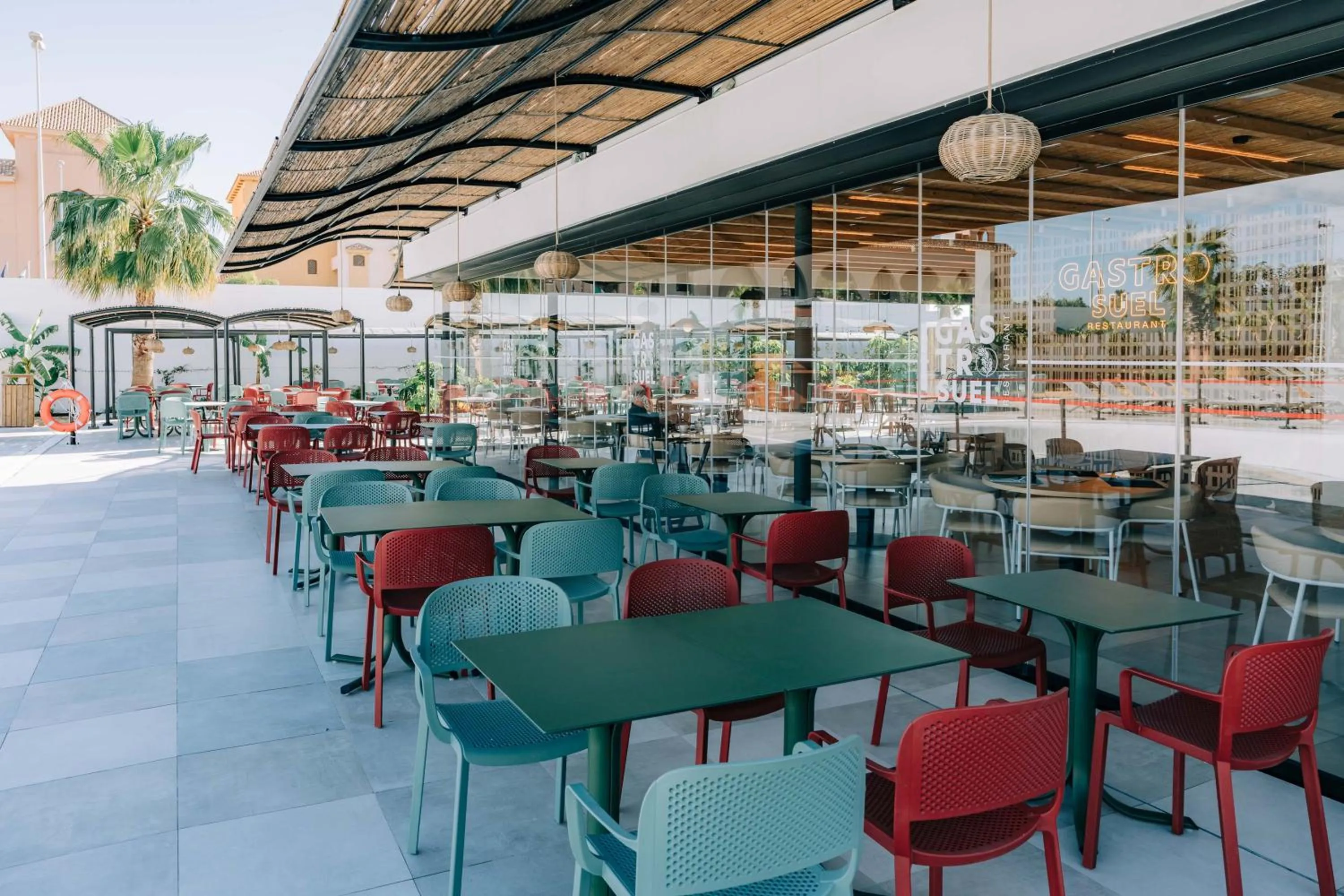 Restaurant/places to eat in Costa del Sol Glamping Village