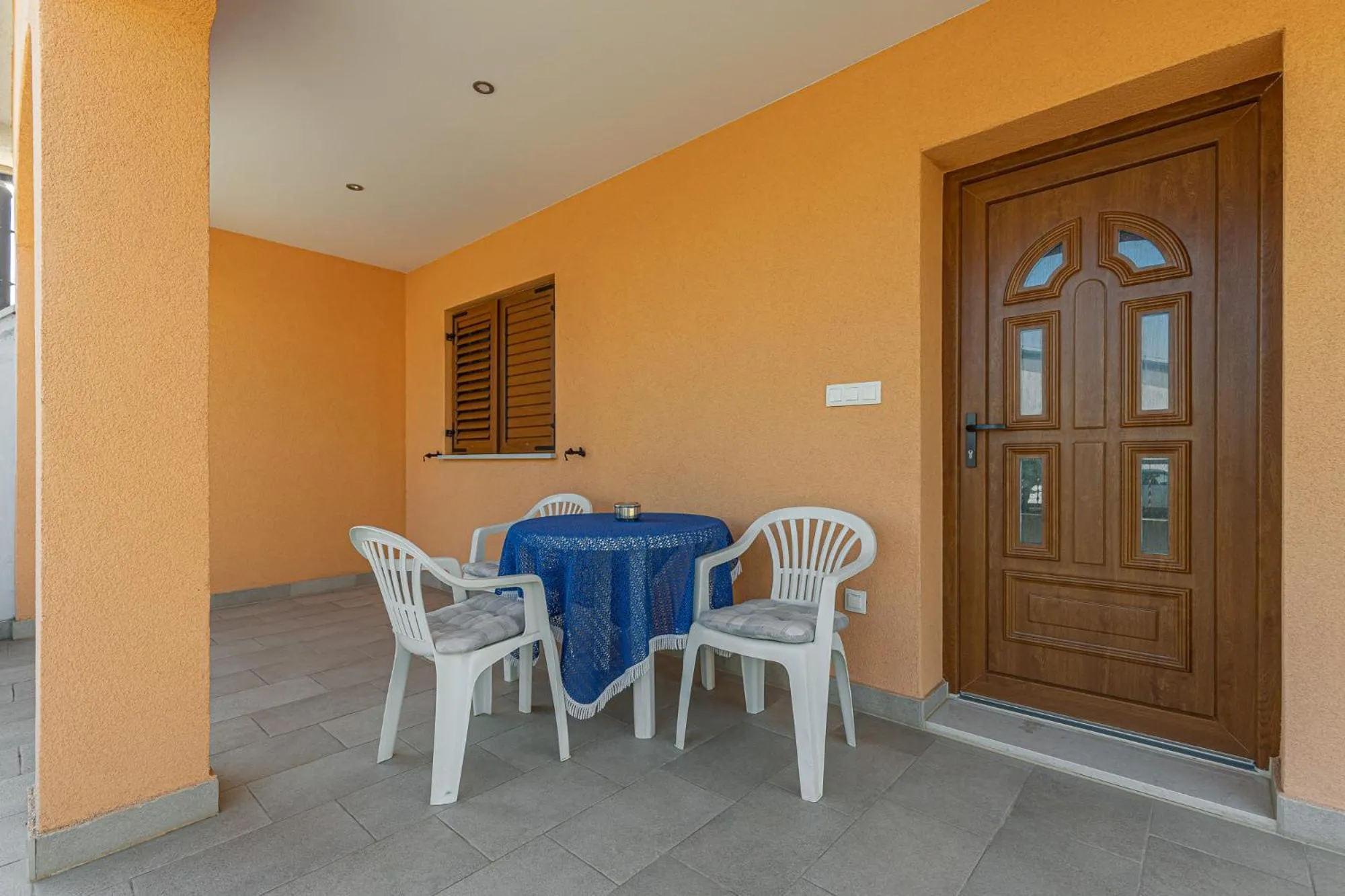 House near the sea & city center - pet friendly