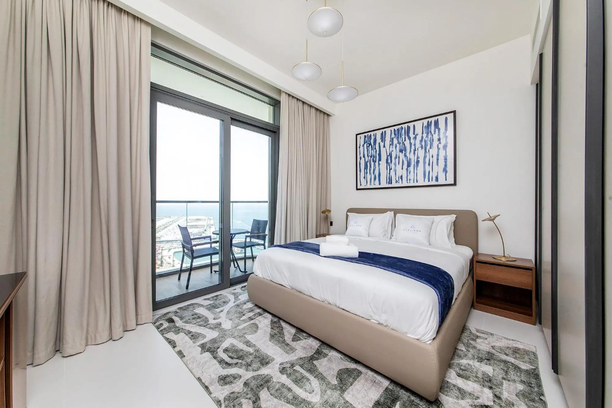 Bed in Chic Apartments in Marina Vista Emaar Beachfront