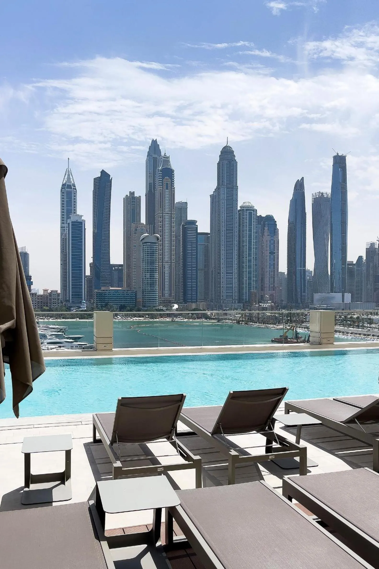 City view in Chic Apartments in Marina Vista Emaar Beachfront