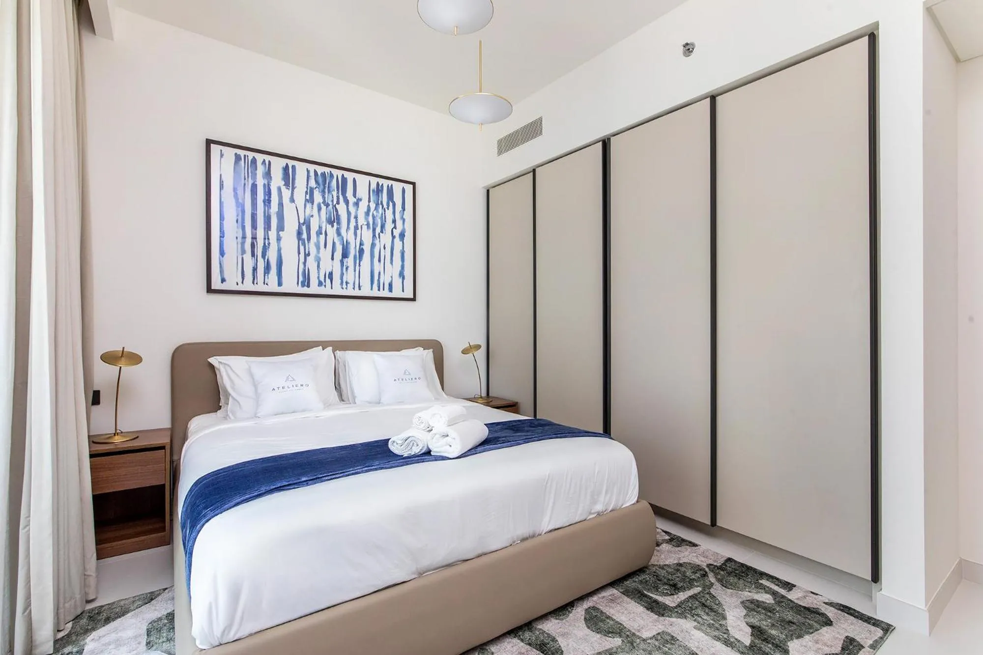 Bed in Chic Apartments in Marina Vista Emaar Beachfront