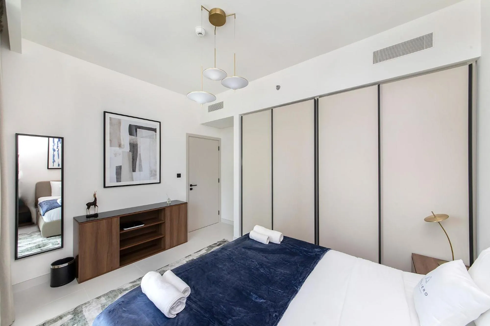 Bedroom, Bed in Chic Apartments in Marina Vista Emaar Beachfront
