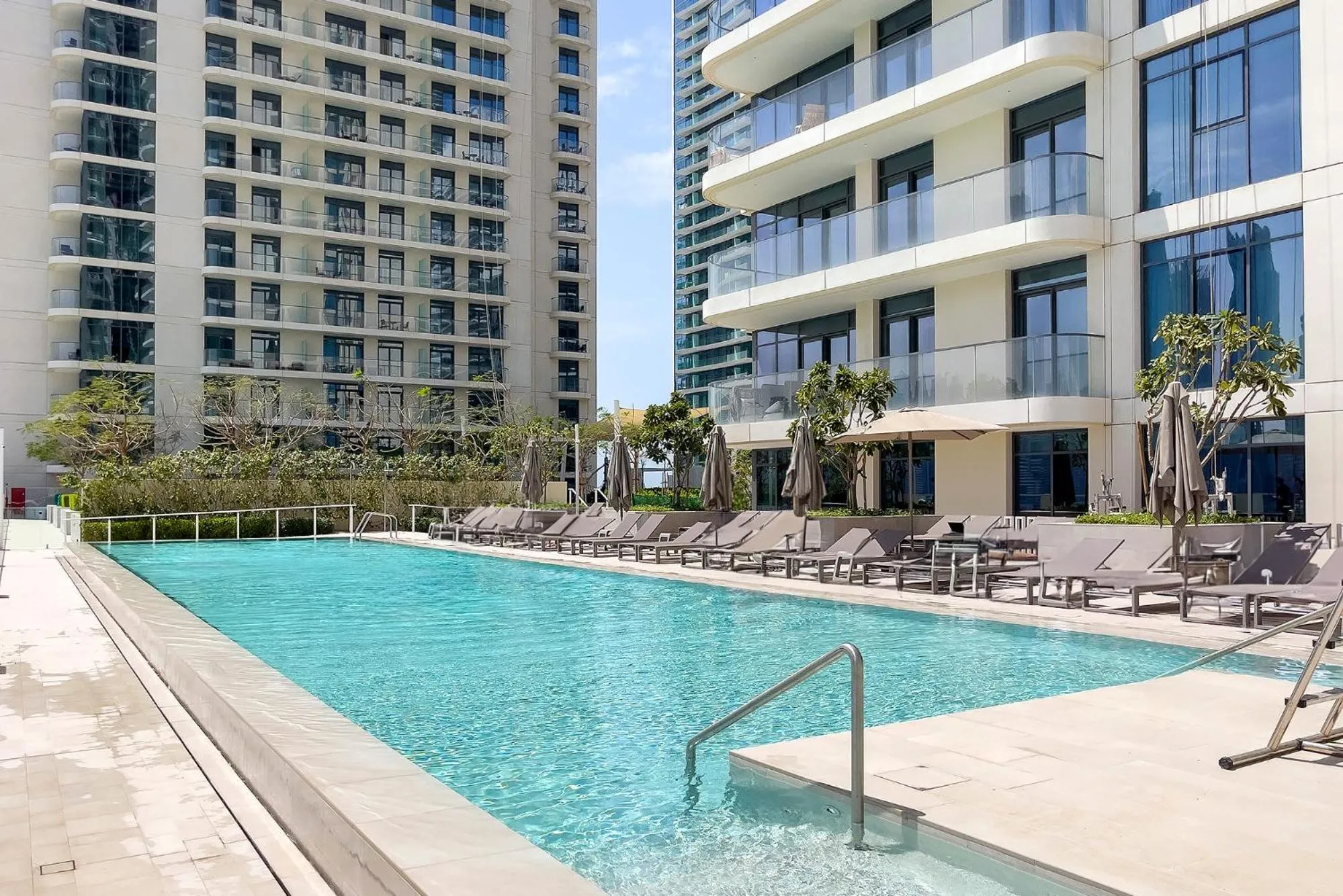 Property building in Chic Apartments in Marina Vista Emaar Beachfront