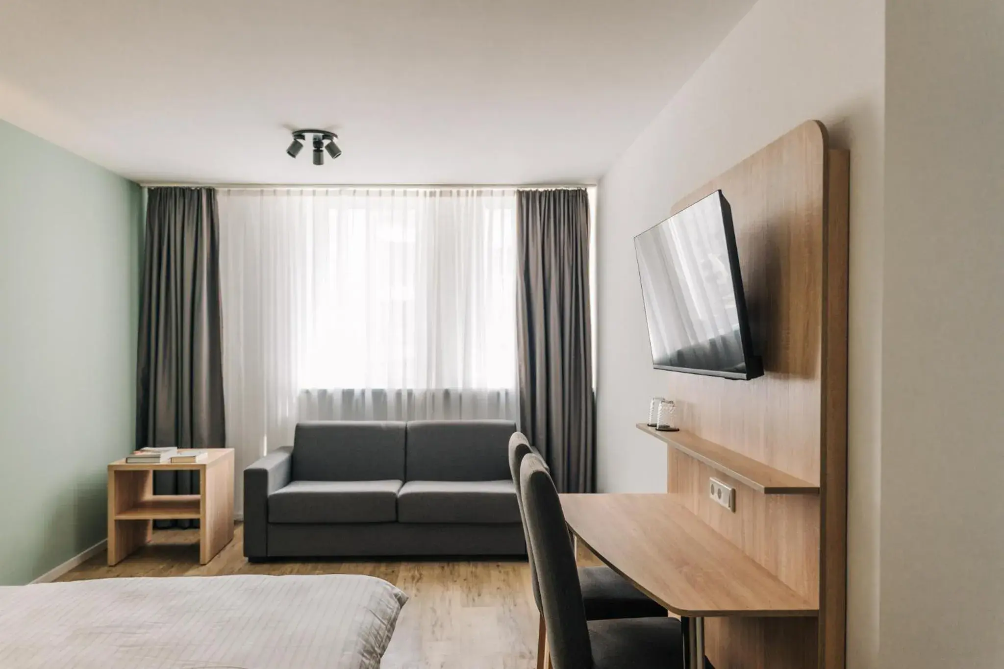 Homaris The Corner - Self-Check In Homaris The Corner - Self-Check In