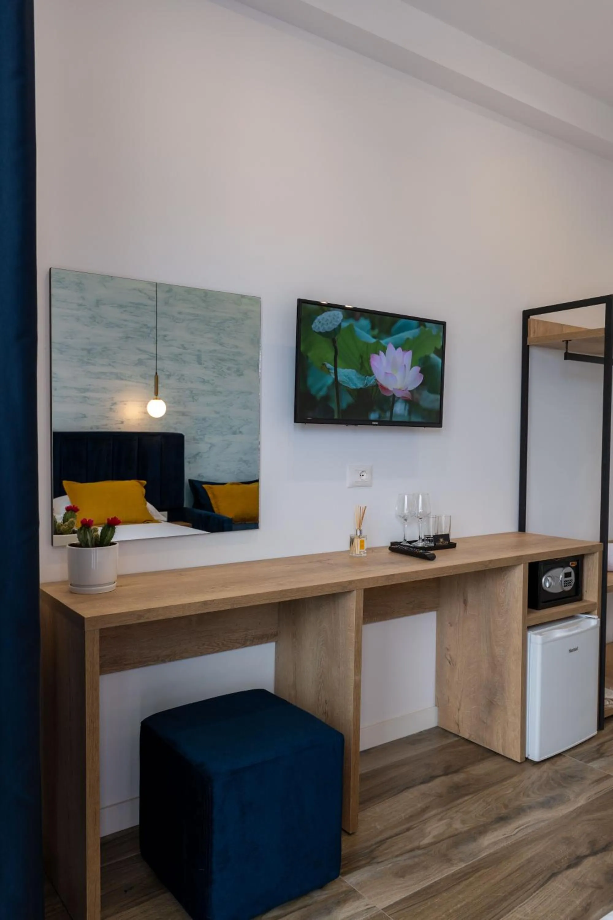 TV and multimedia in Hotel Flori