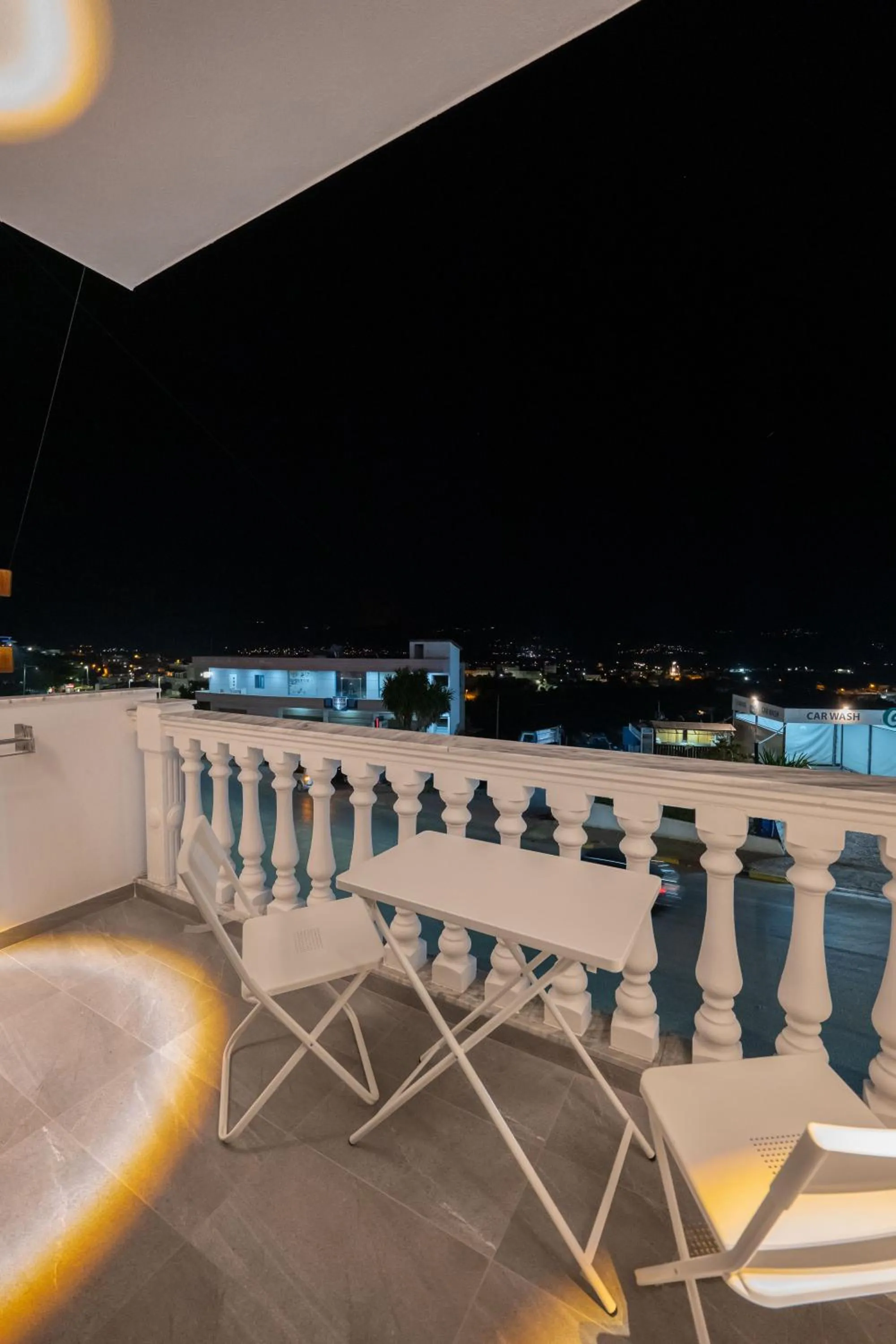 Night in Hotel Flori