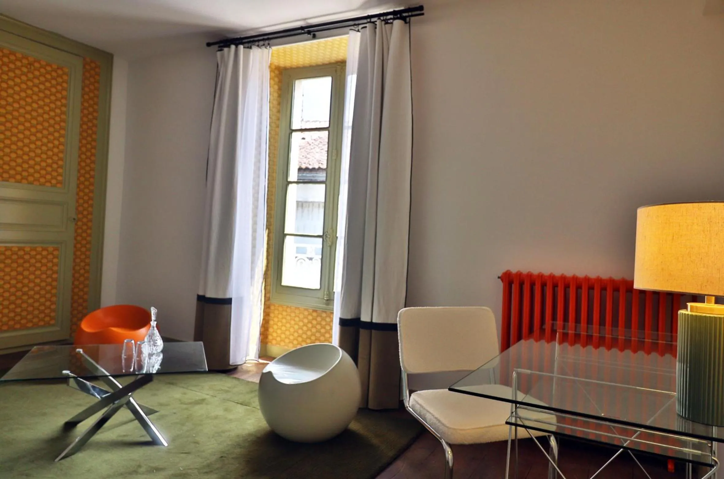 Seating area in Le25 Parahotellerie
