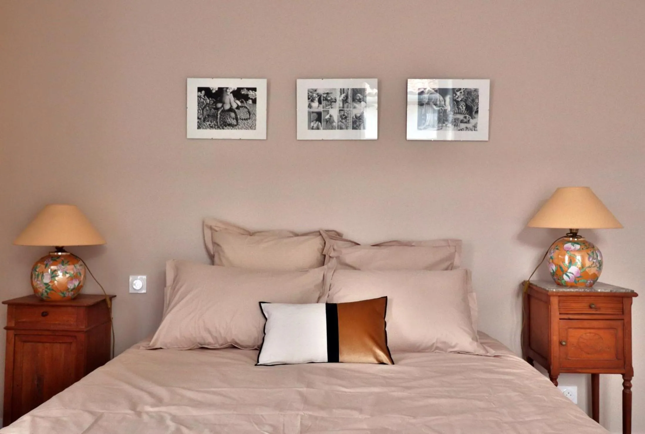 Bed in Le25 Parahotellerie