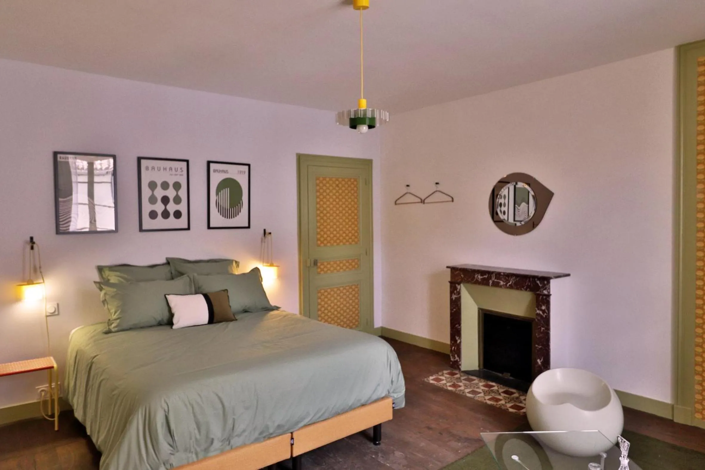 Photo of the whole room, Bed in Le25 Parahotellerie