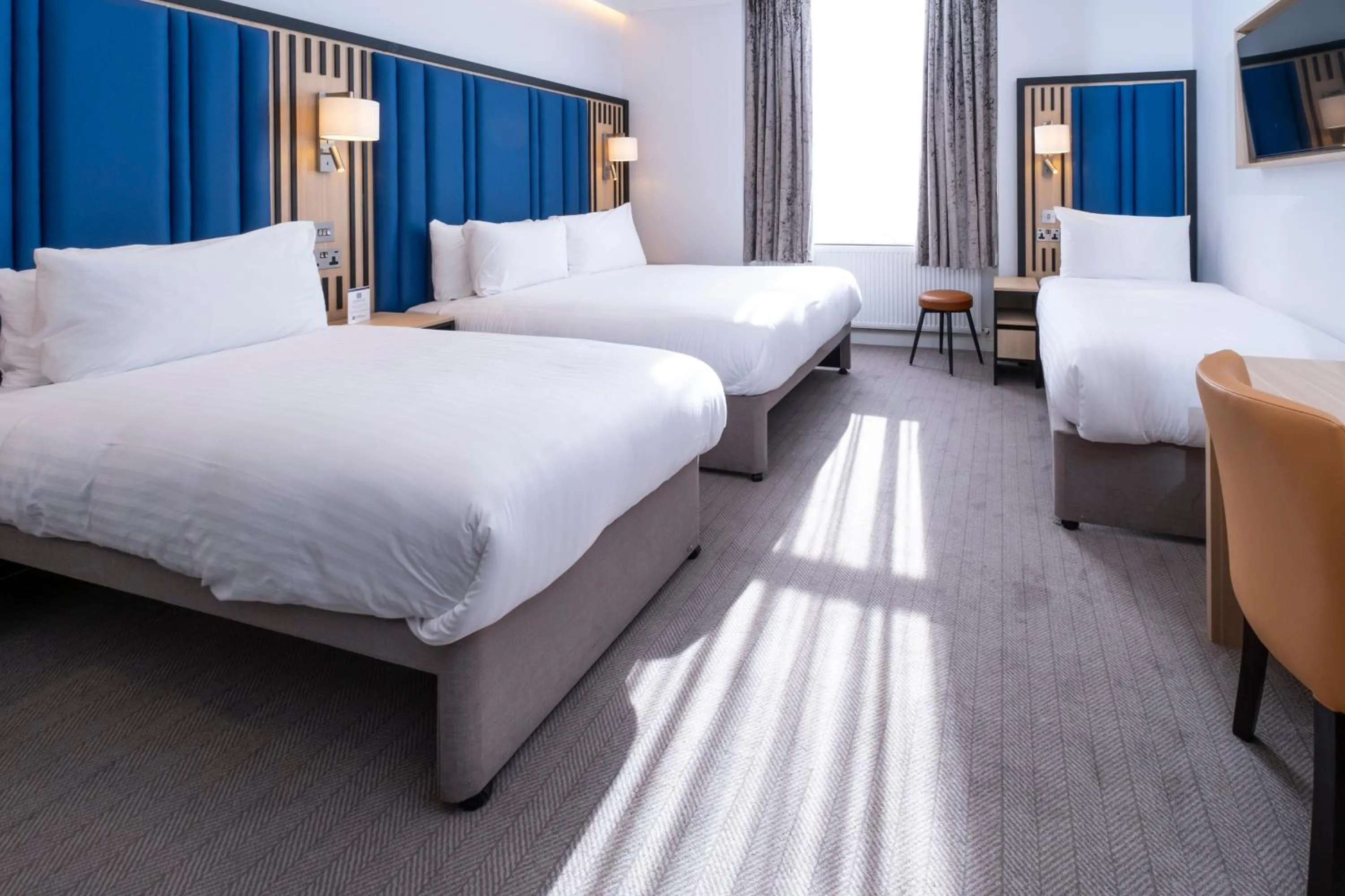 Bed in Best Western Victoria Palace