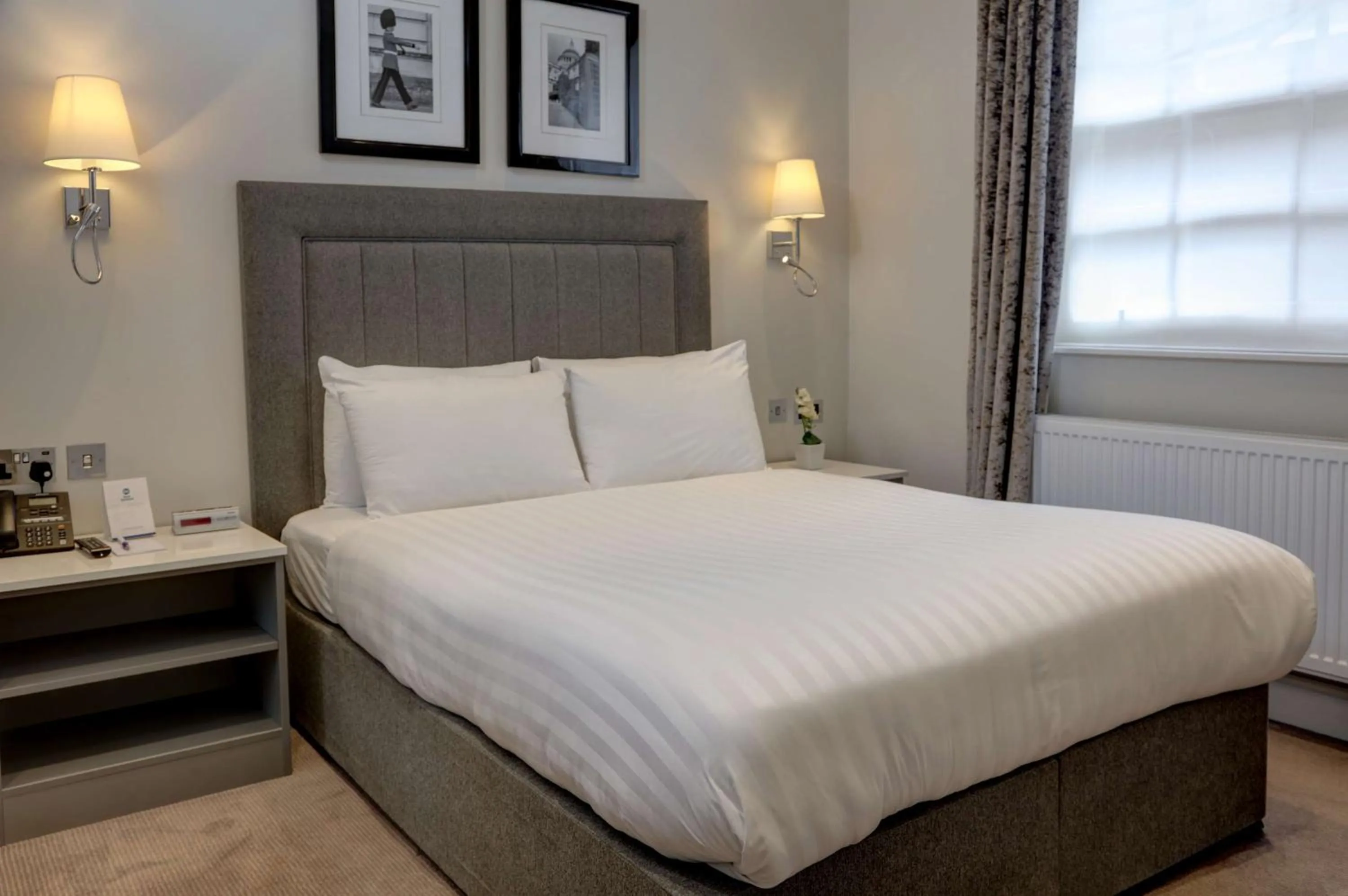 Bedroom, Bed in Best Western Victoria Palace