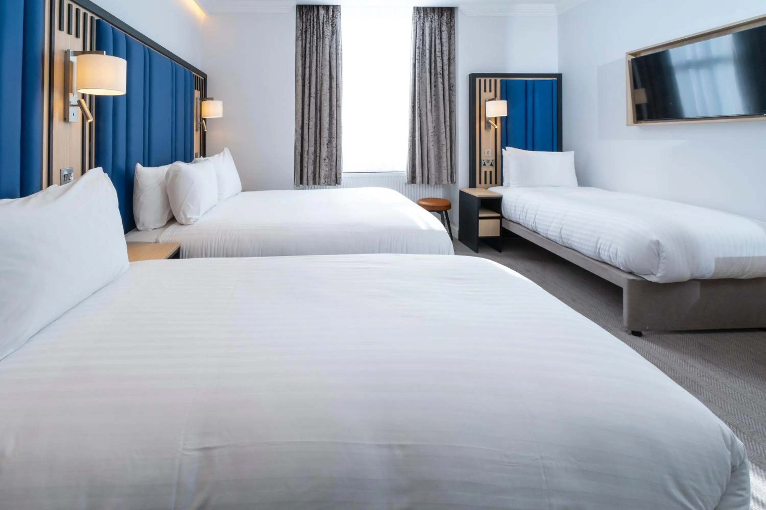 Bed in Best Western Victoria Palace