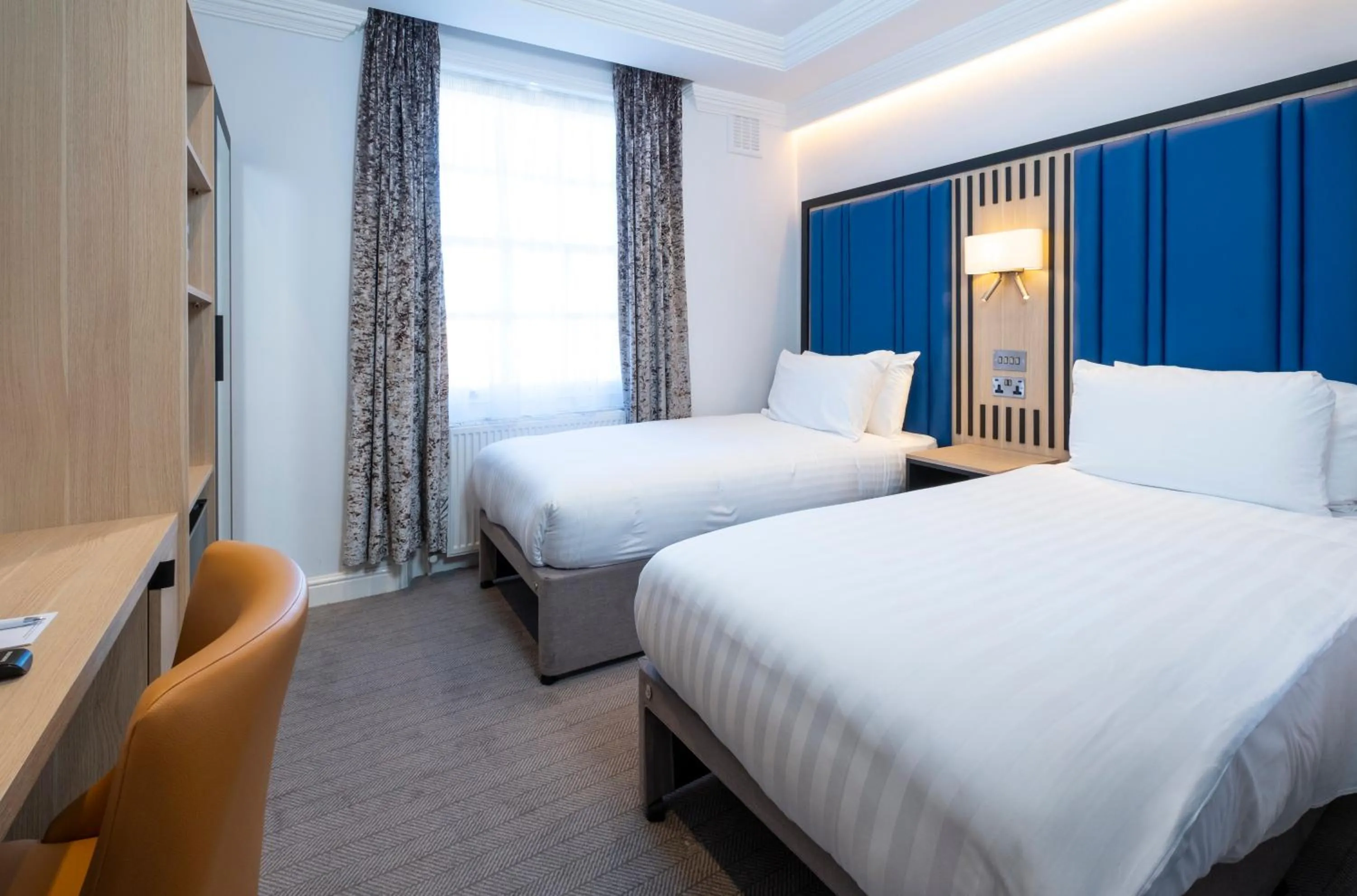 Bed in Best Western Victoria Palace