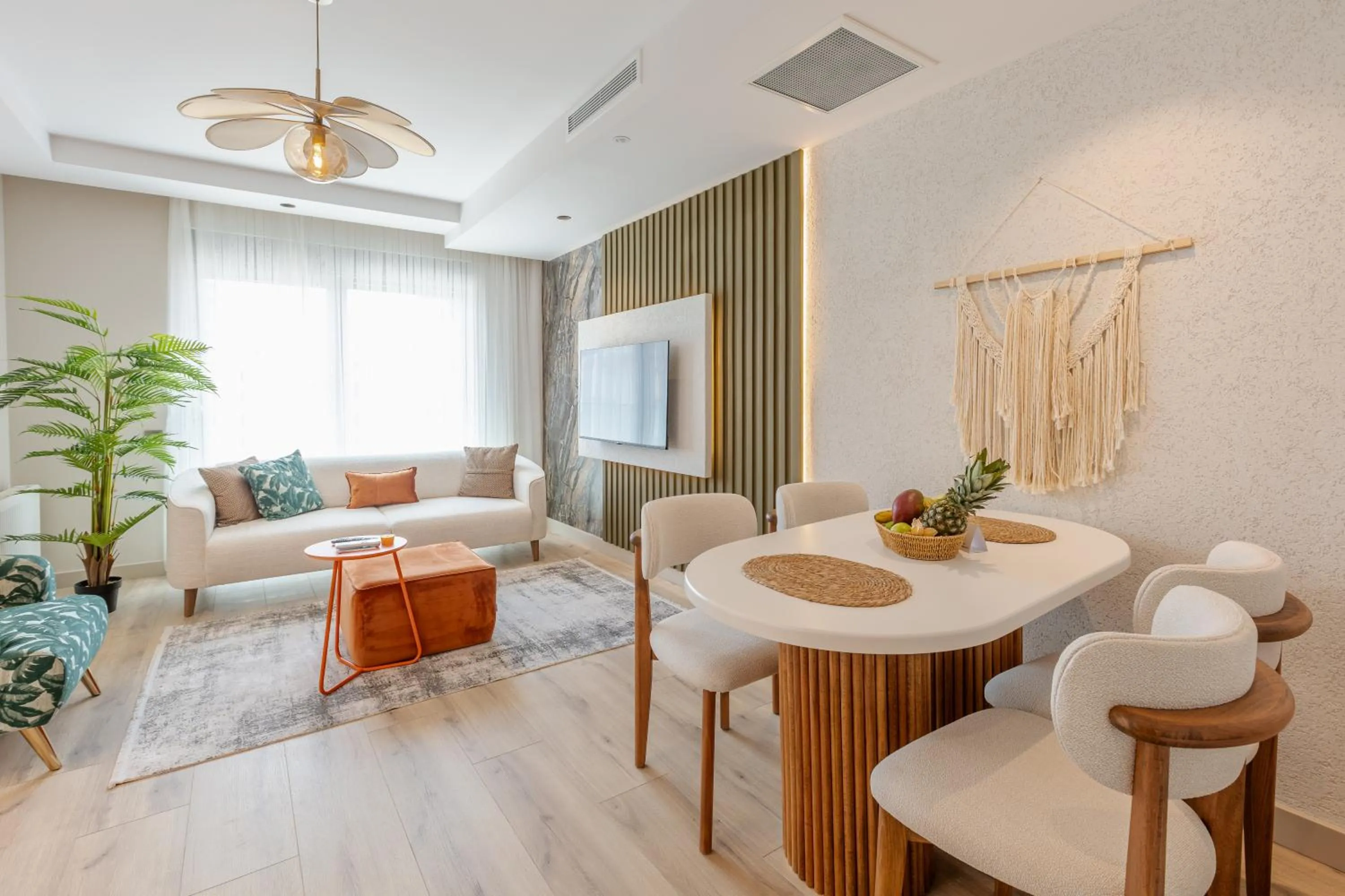 TV and multimedia in Los Suites