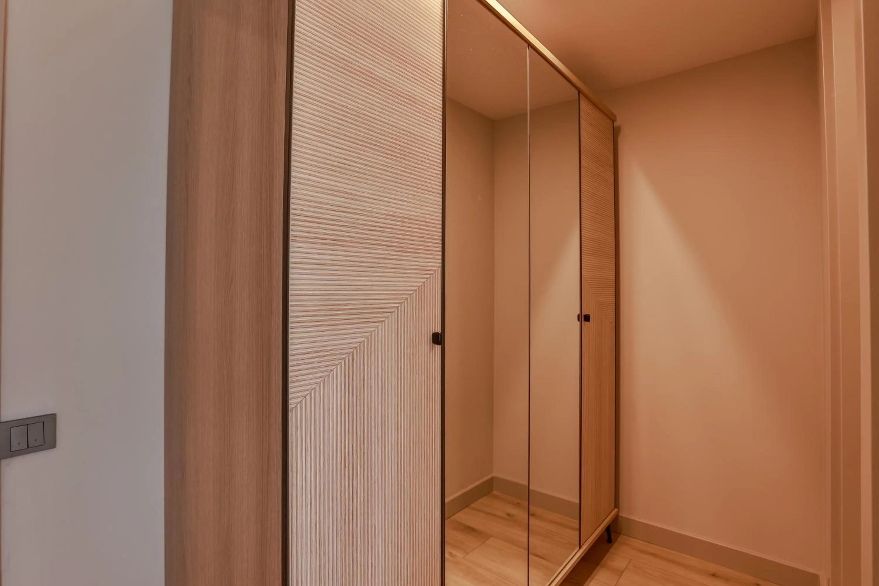 wardrobe in Los Suites